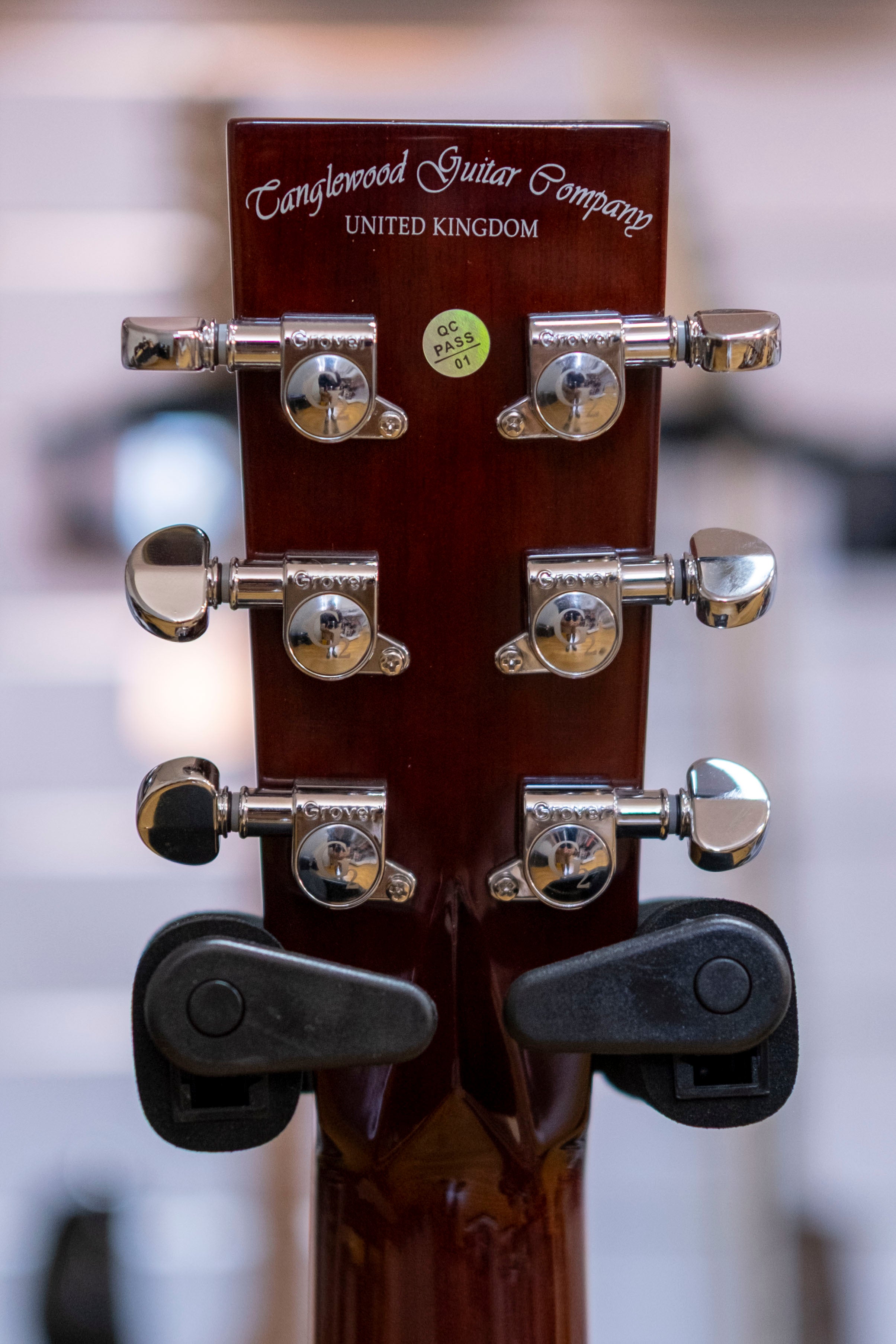 Tanglewood Winterleaf Pro Thinline Superfolk Acoustic Electric Guitar (Antique Vintage Burt)