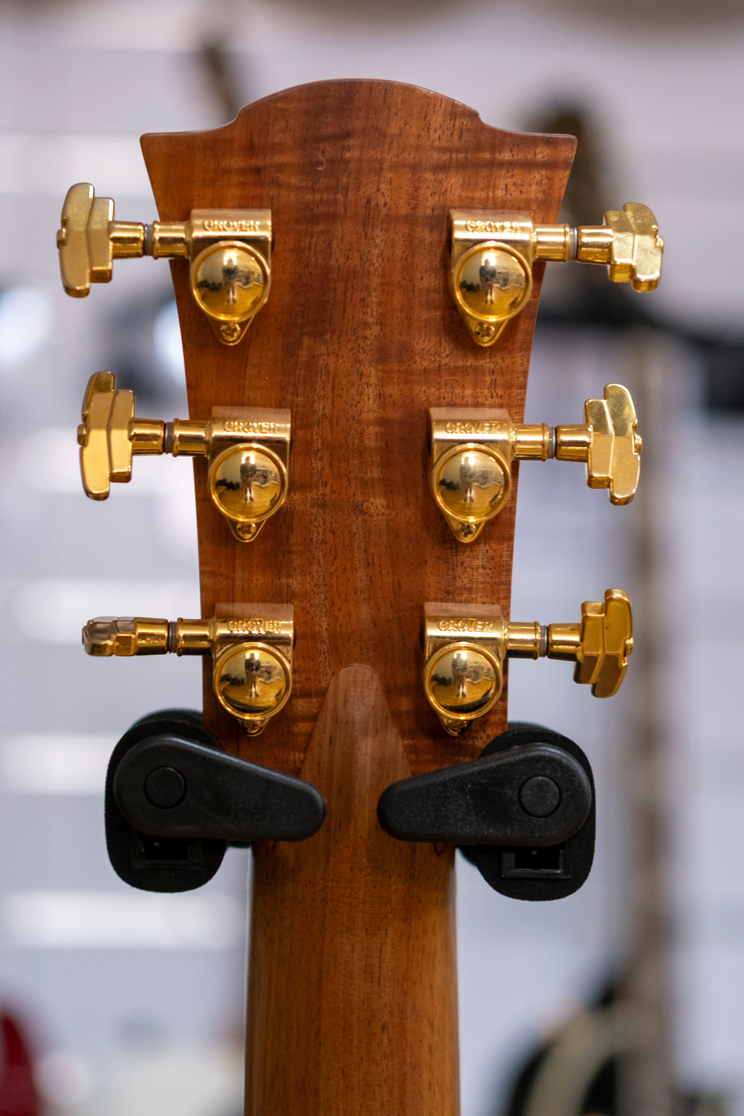 Cole Clark Master Grade Dreadnought Acoustic Electric Guitar with Hardcase (Huon Pine/Blackwood) (Pre-Owned, 2023)