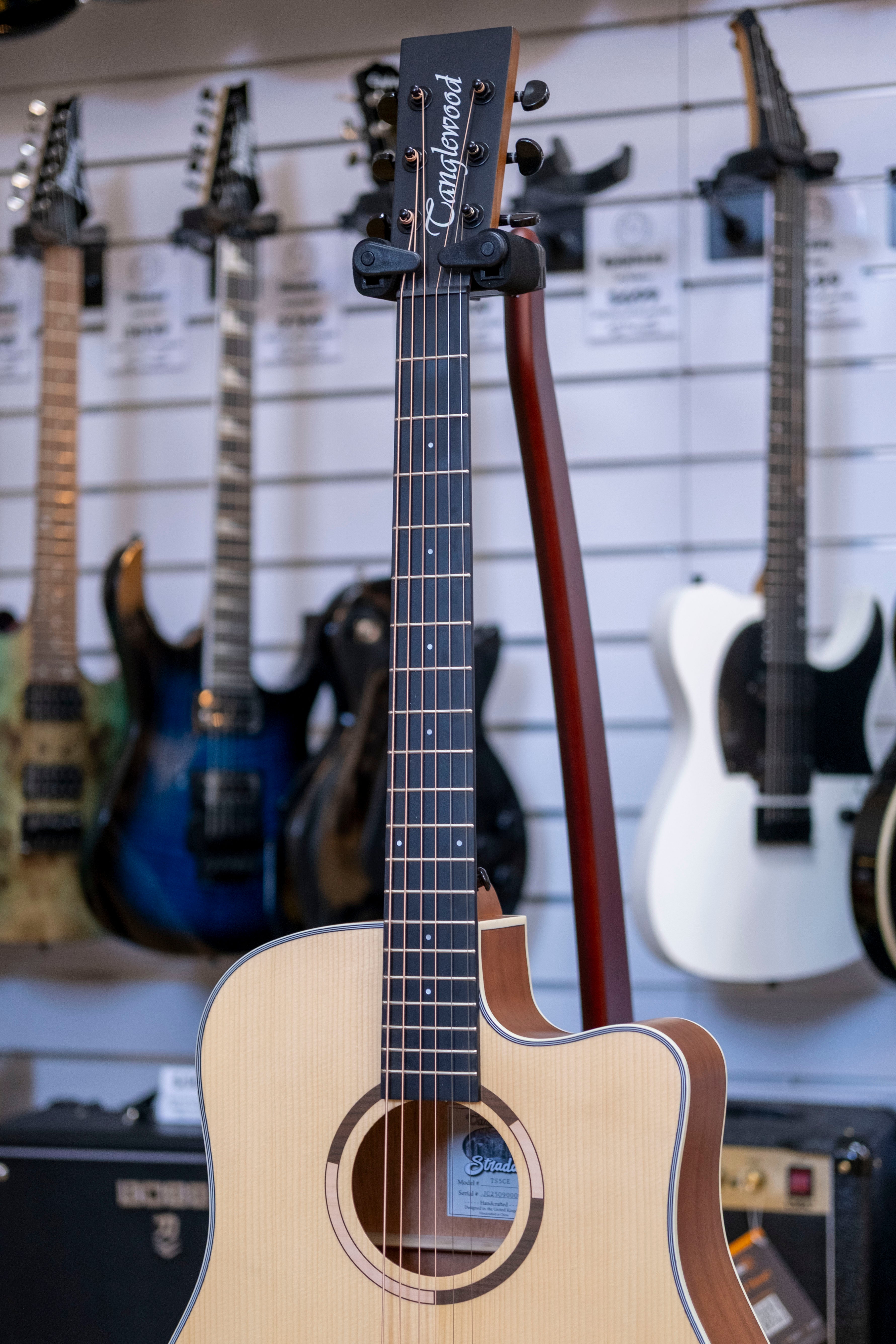 Tanglewood Strada Dreadnought Acoustic Electric Guitar (Spruce/Mahogany)