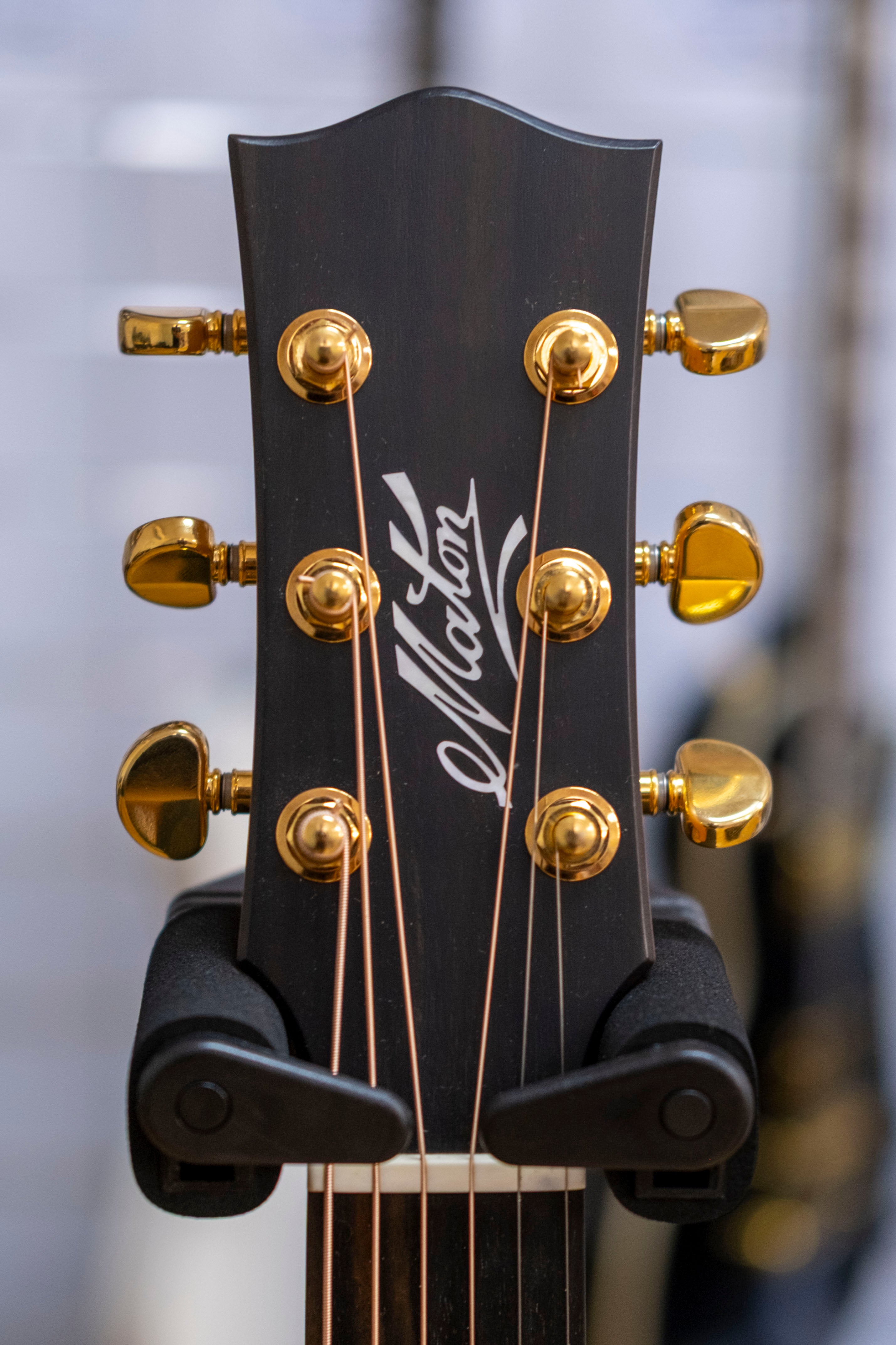 Maton ER90 Traditional Acoustic Electric Guitar with Hardcase (Pre-Owned)