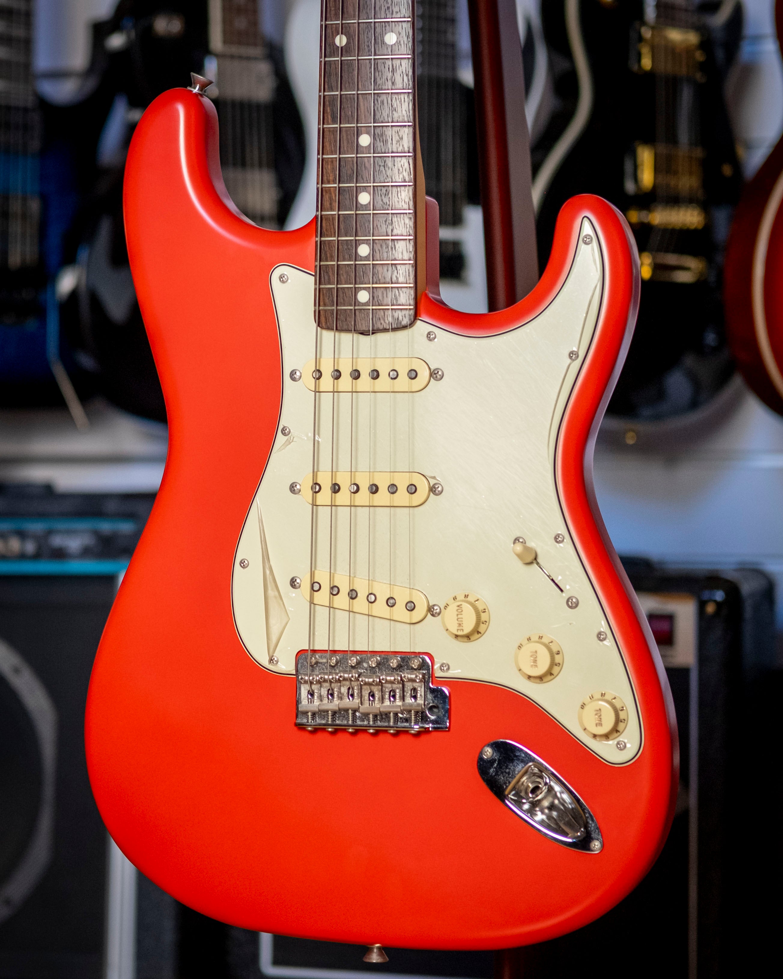 ギター Fender Souichiro Yamauchi Stratocaster Fender Souichiro Yamauchi Stratocaster Electric Guitar (Satin Fiesta R