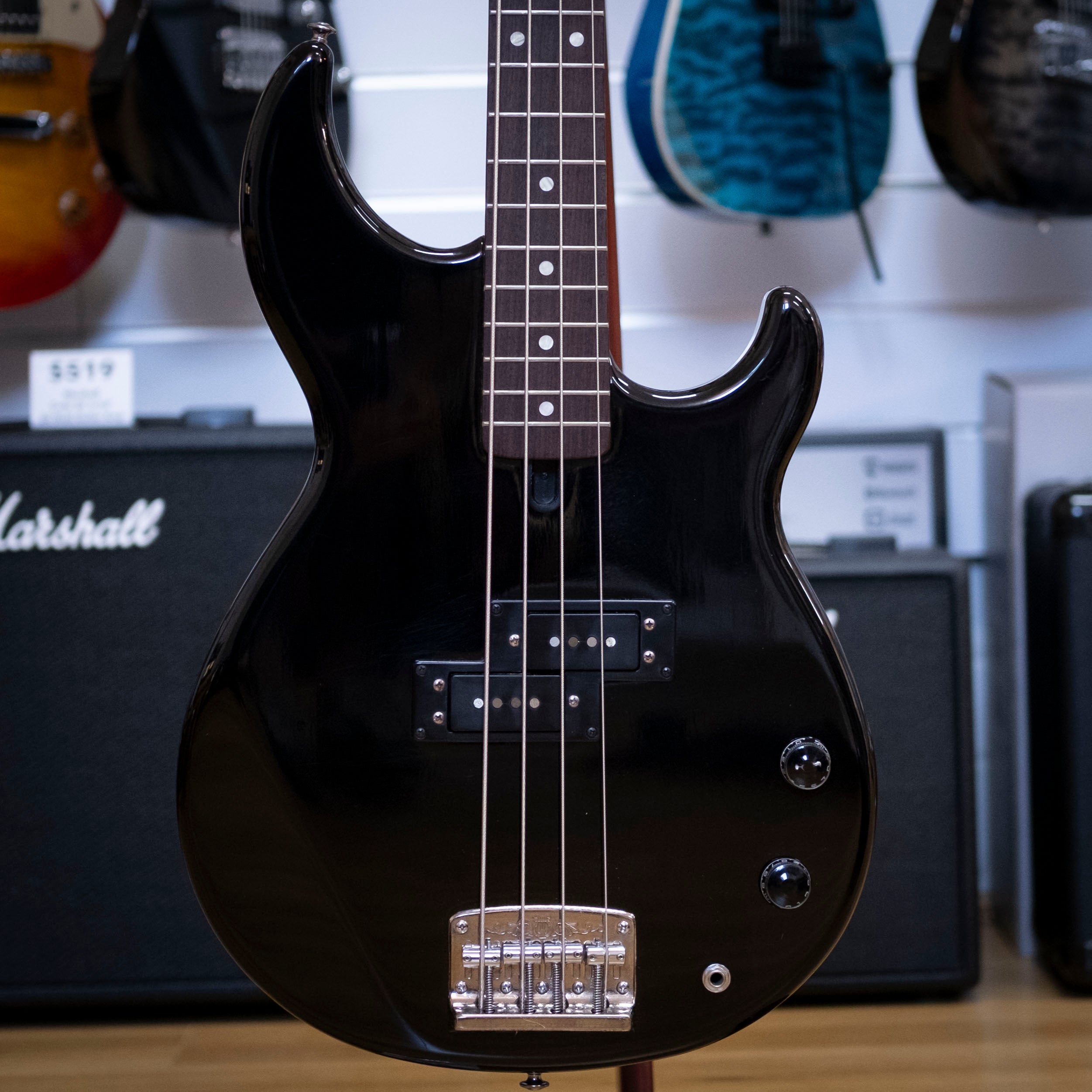 Yamaha BBVI Bass Guitar (Black) (Pre-Owned, 1981 MIJ)