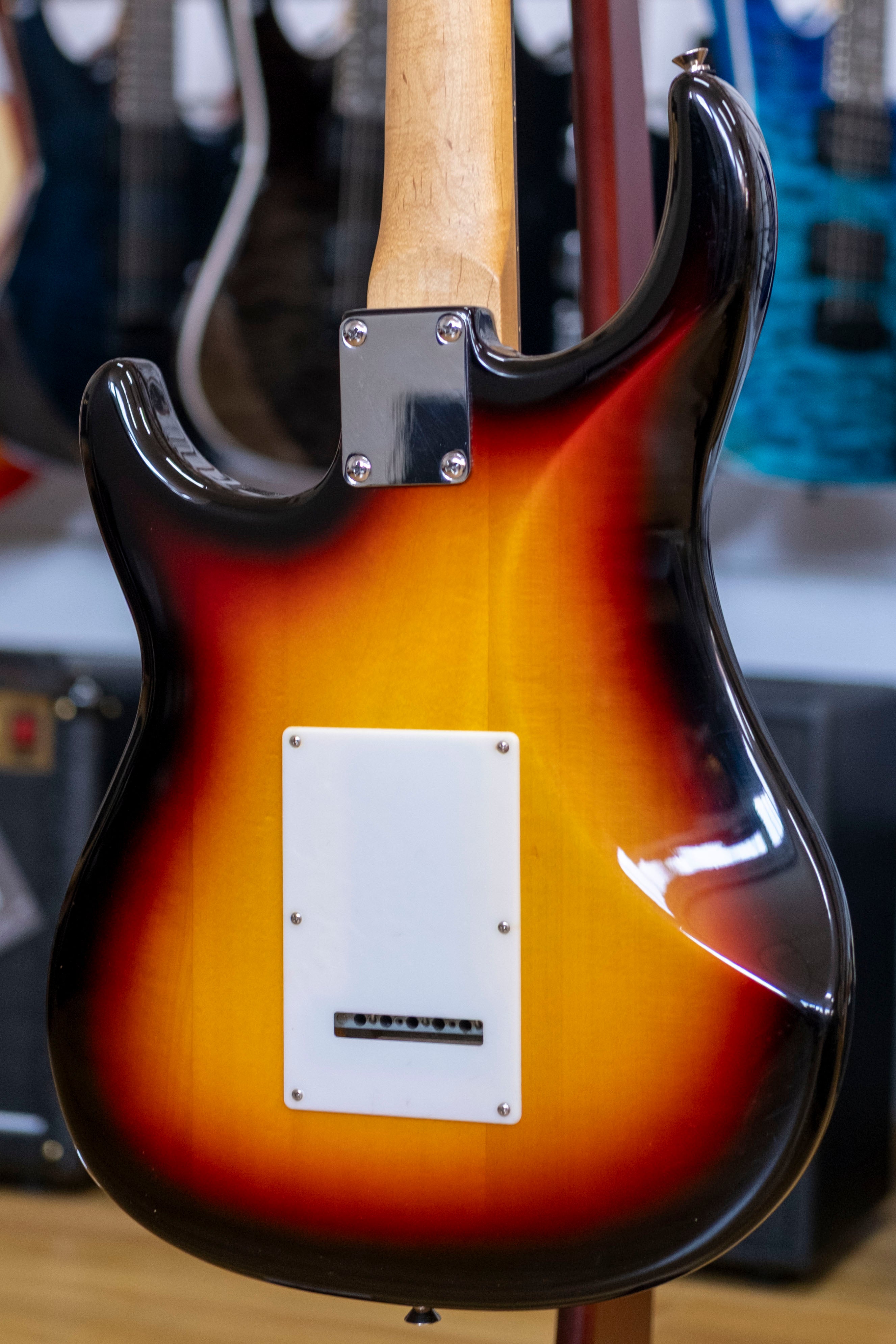 Peavey Raptor Plus EXP Electric Guitar (Sunburst) (Pre-Owned)