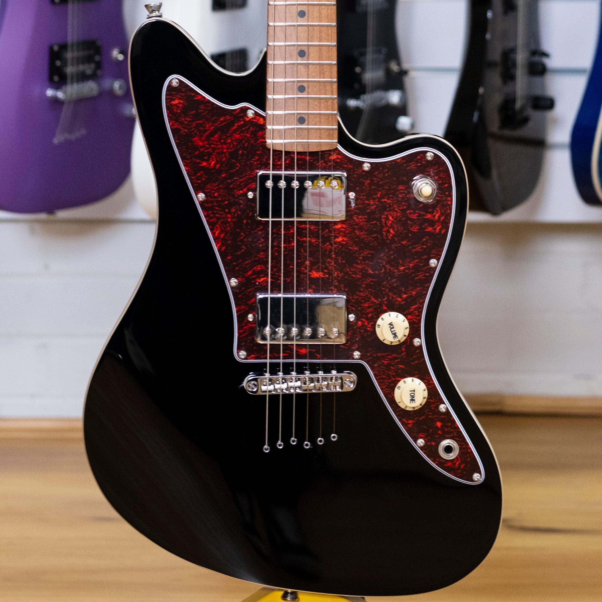 Jet Guitars JJ-350 Electric Guitar (Black)