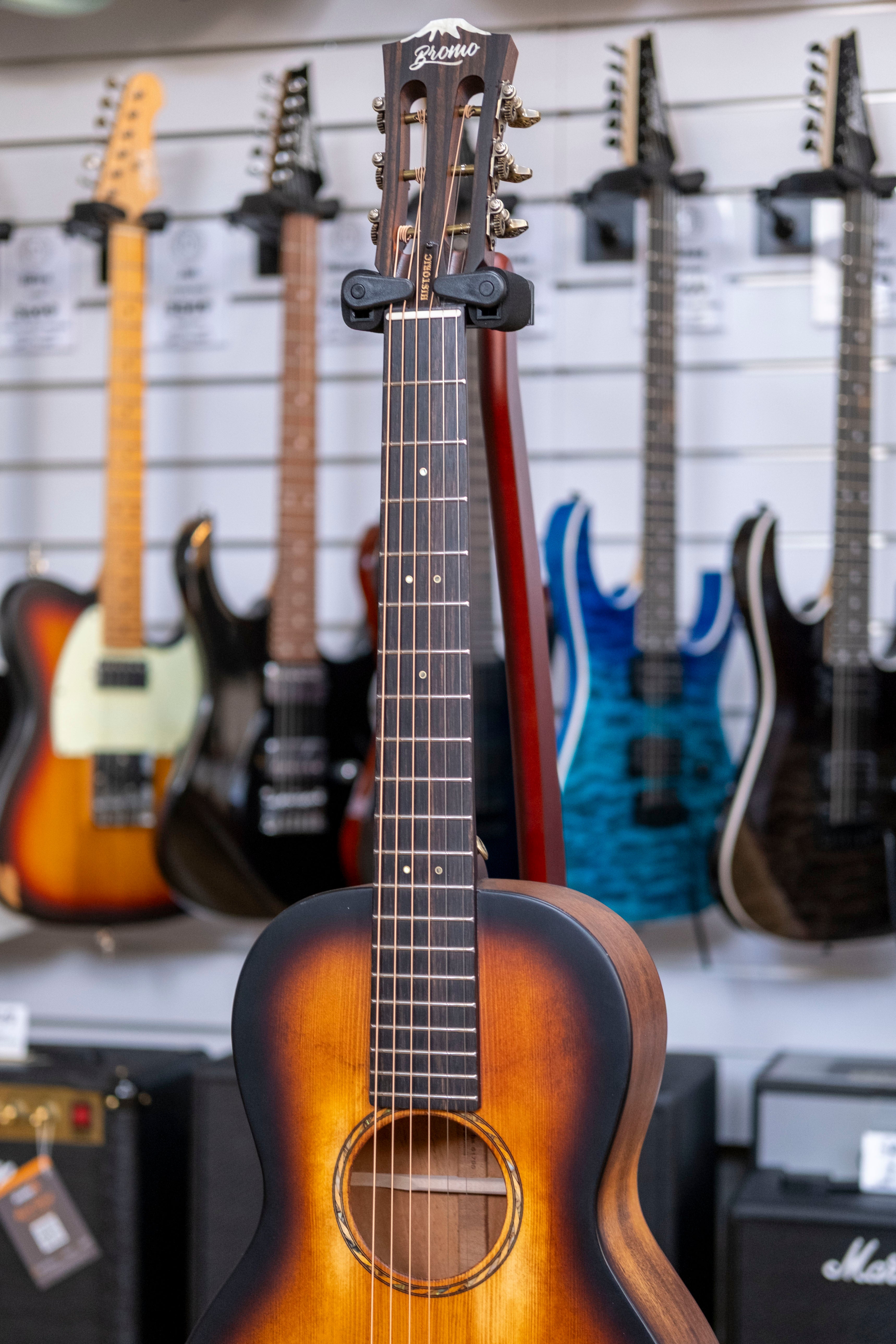 Bromo Rocky Mountain Parlour Acoustic Guitar (Historic Sunburst) (Solid Spruce/Solid Mahogany)