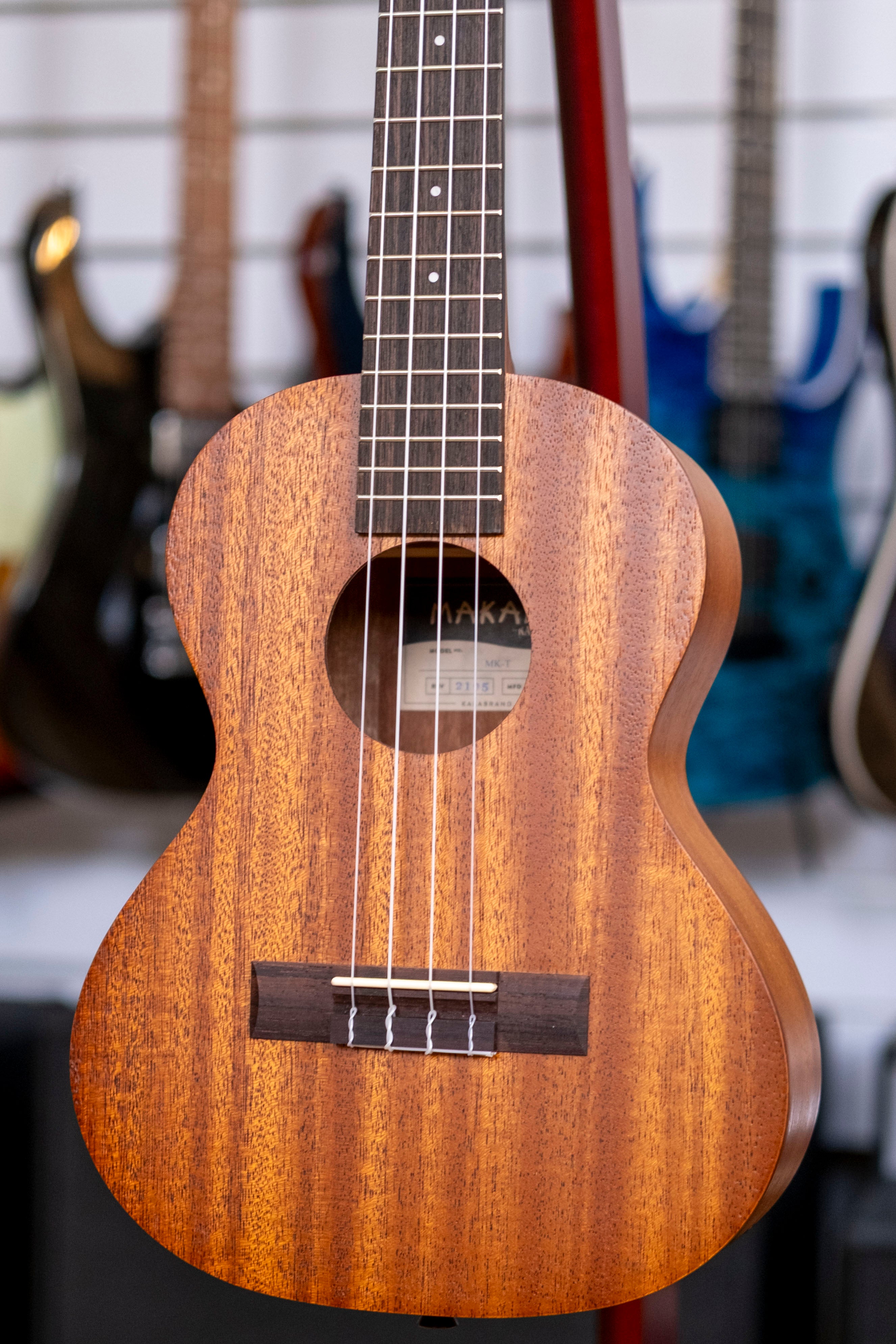 Makala Classic Tenor Ukulele (Mahogany)