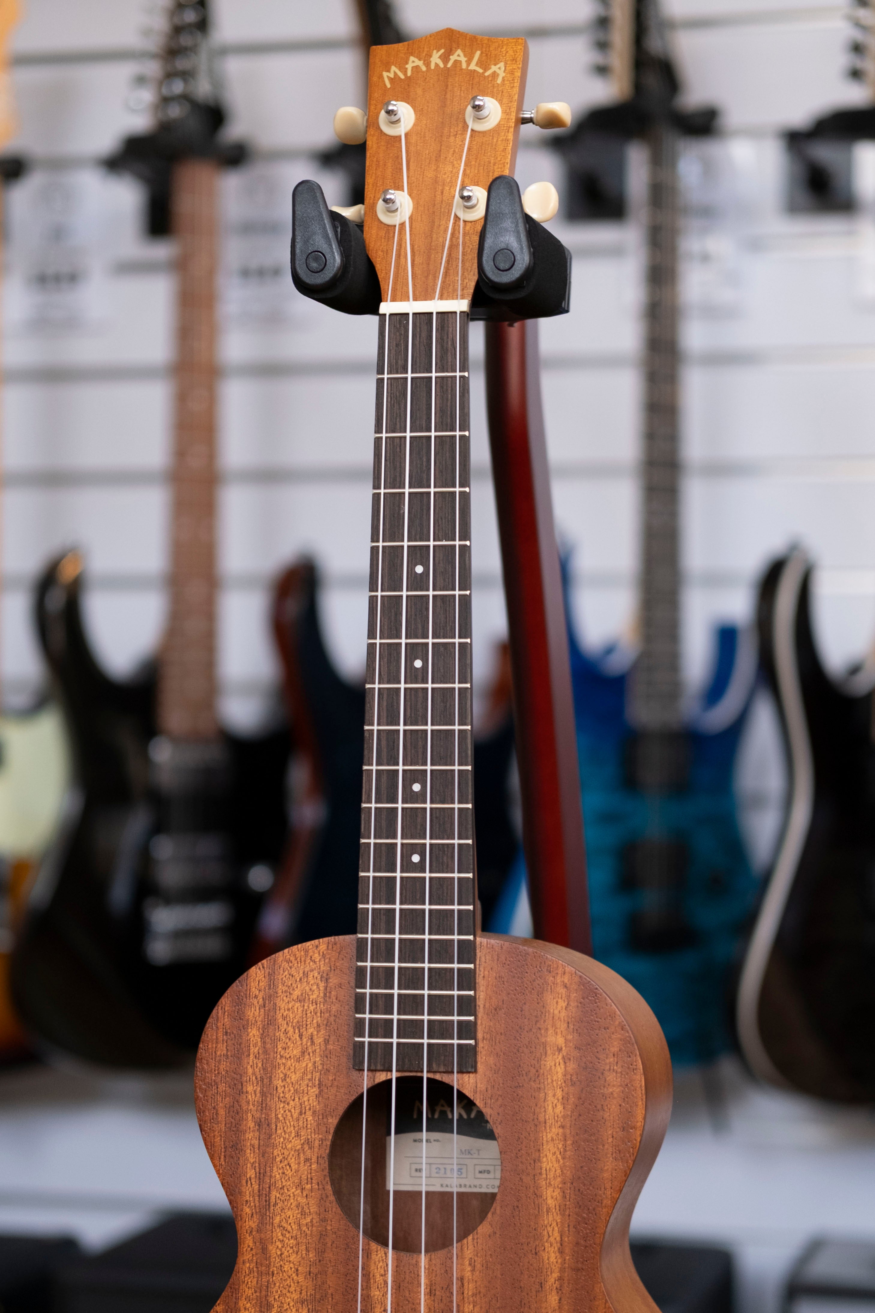 Makala Classic Tenor Ukulele (Mahogany)
