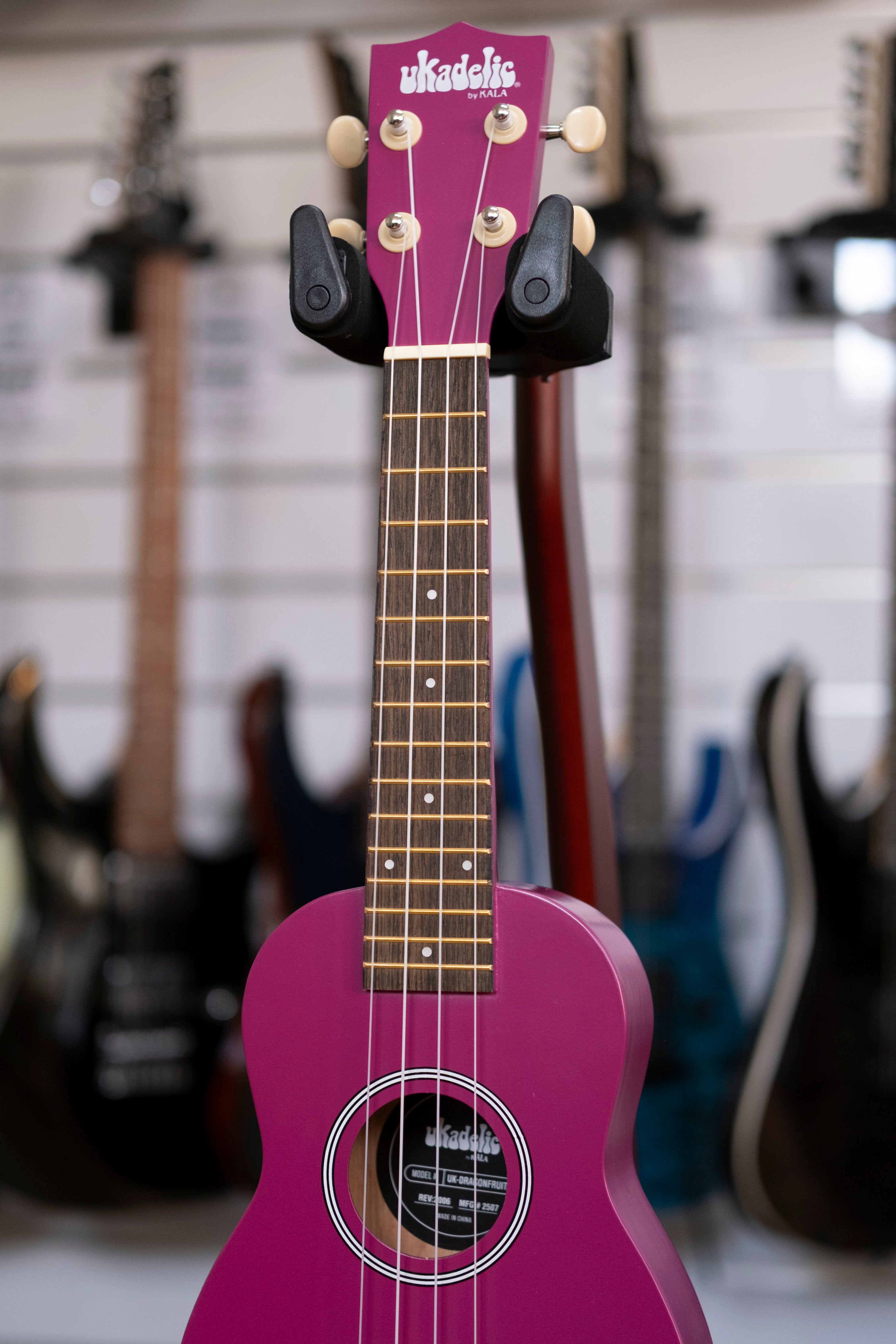 Kala Ukadelic Soprano Ukulele (Dragonfruit)