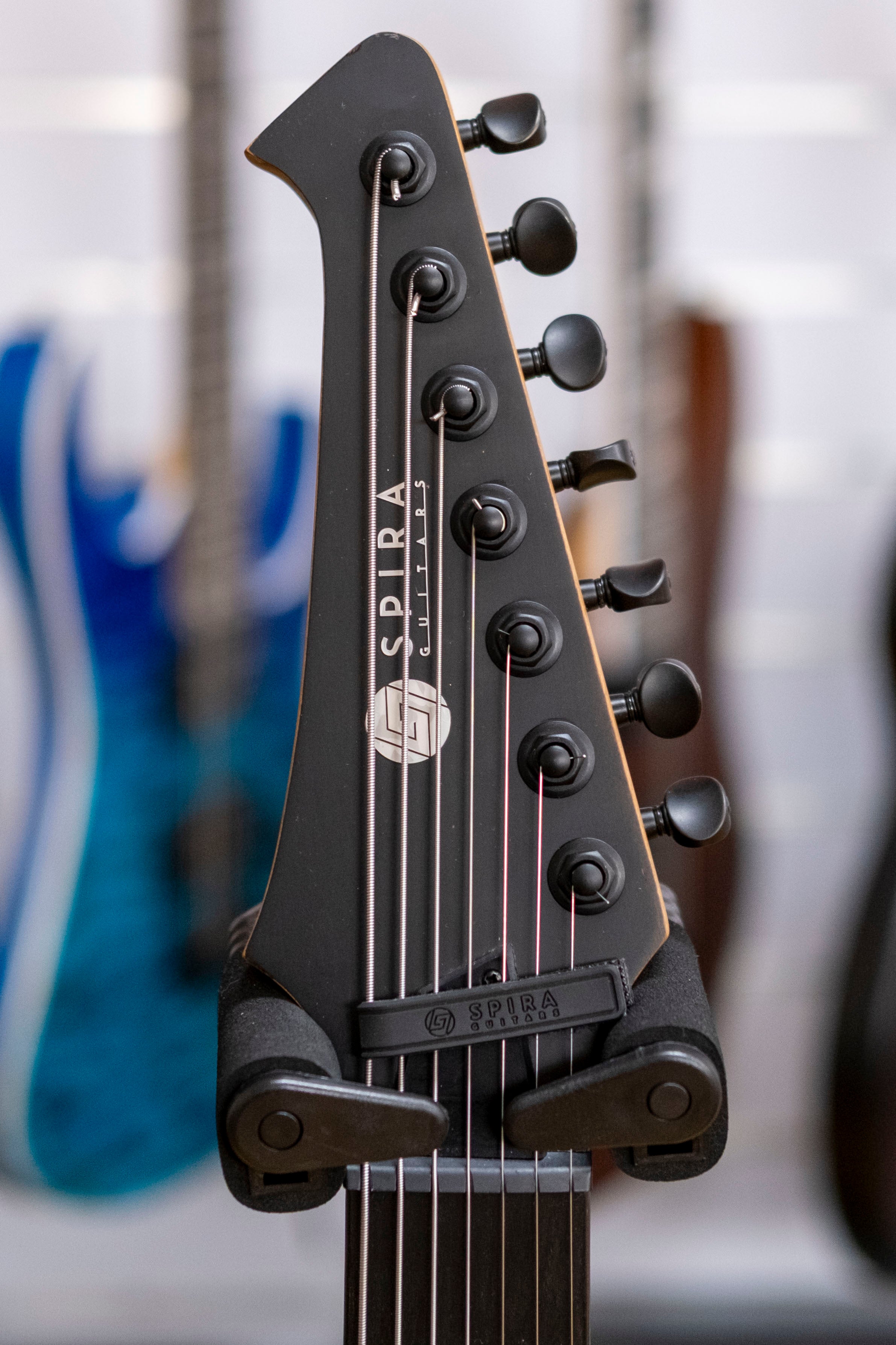 Spira T-407 7-String Electric Guitar (Satin Black) (Pre-Owned)