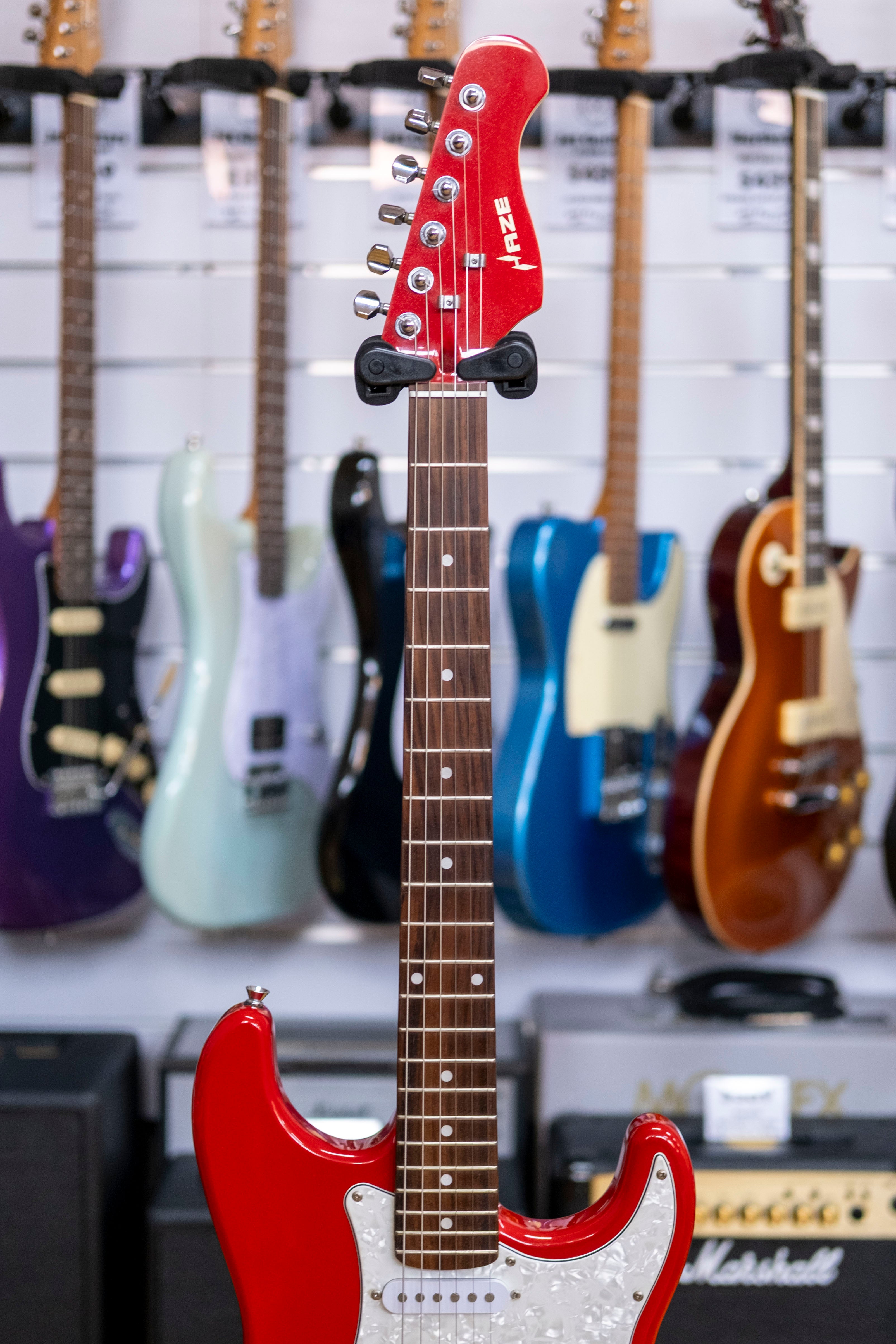 Haze E-211 Electric Guitar (Candy Apple Red) (Pre-Owned)