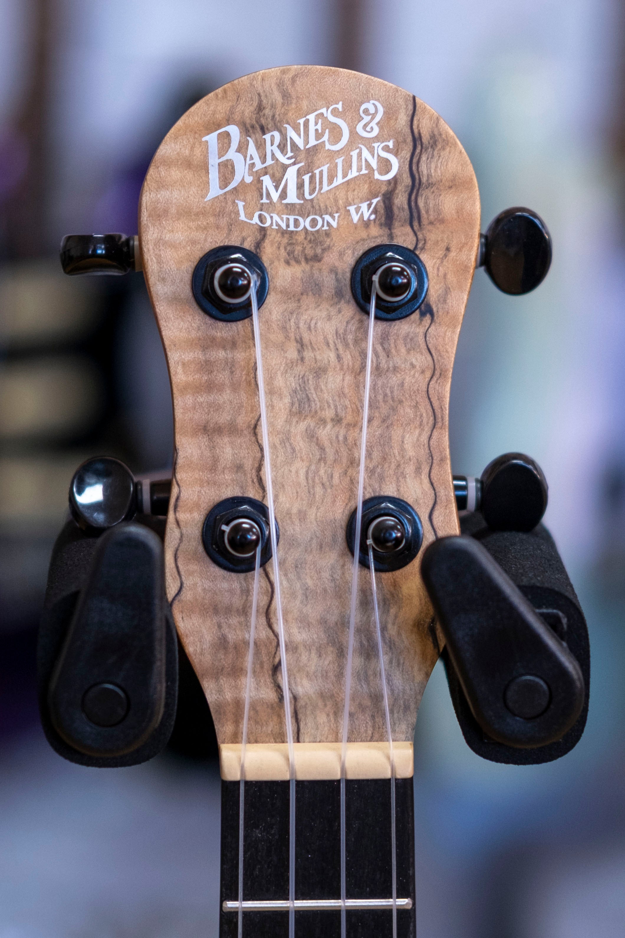 Barnes & Mullins Tenor Ukulele (Spalted Maple)