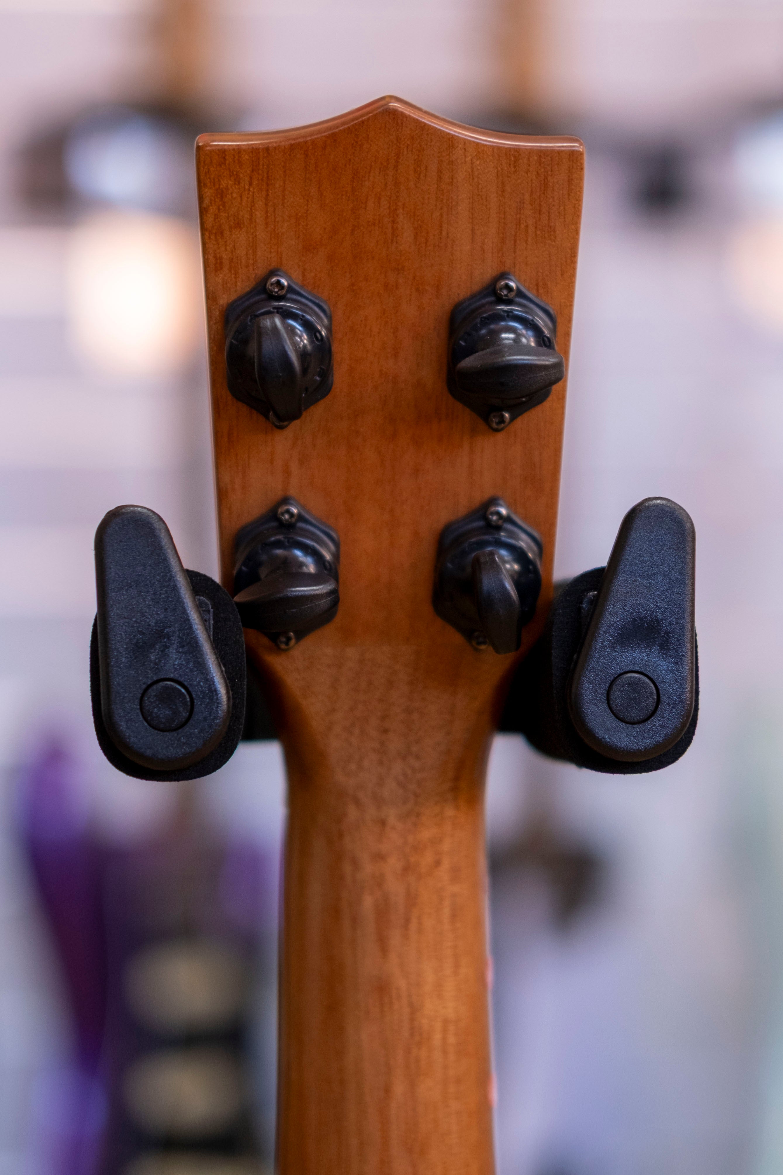 Kala KA-SCAC-C Solid Cedar Concert Ukulele with Mahalo Gig Bag (Pre-Owned)