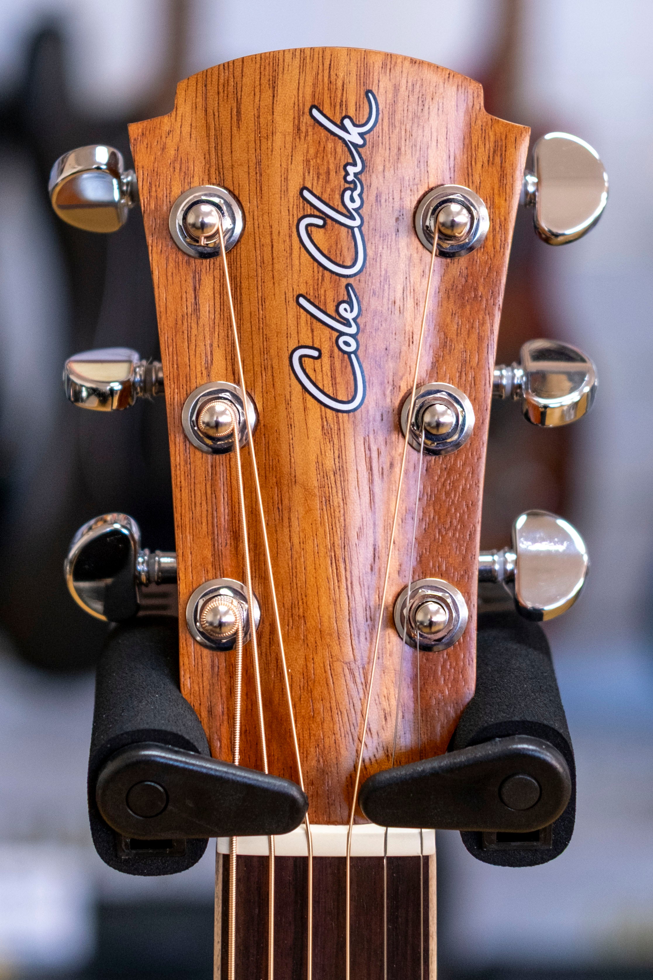Cole Clark Studio FL Dreadnought Acoustic Electric Guitar with Deluxe Gig Bag (All Solid Mahogany)