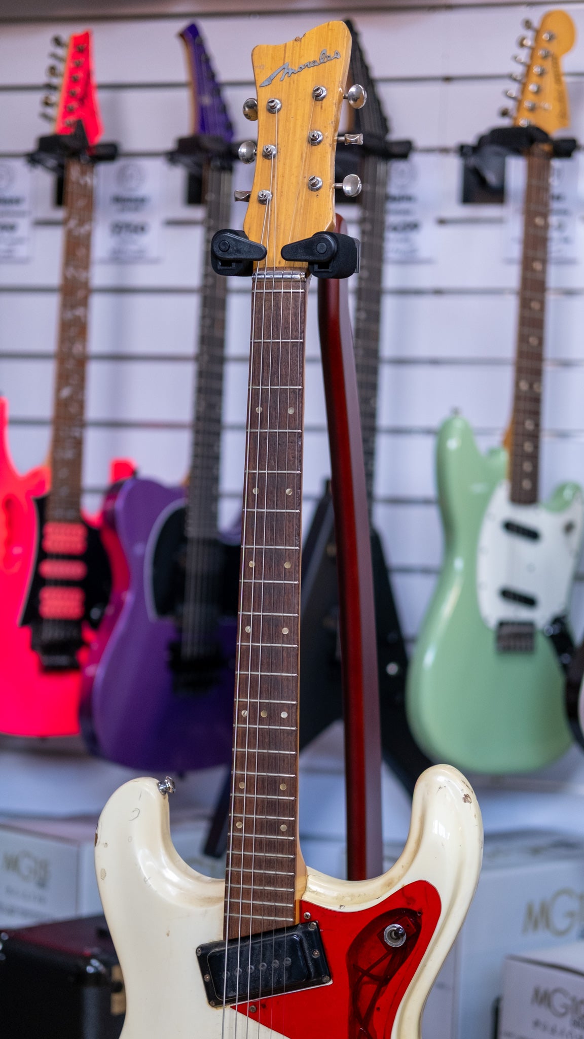 Morales ZES-300 Electric Guitar (White) (Pre-Owned, 1968 MIJ)