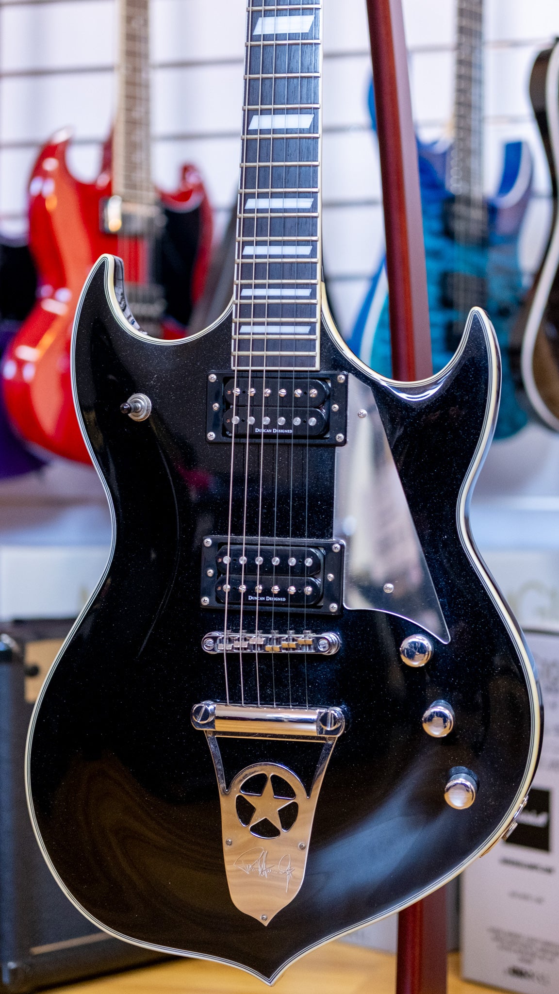 Silvertone PSSN2 Paul Stanley Sovereign Pro Electric Guitar (Metallic Black) (Pre-Owned)