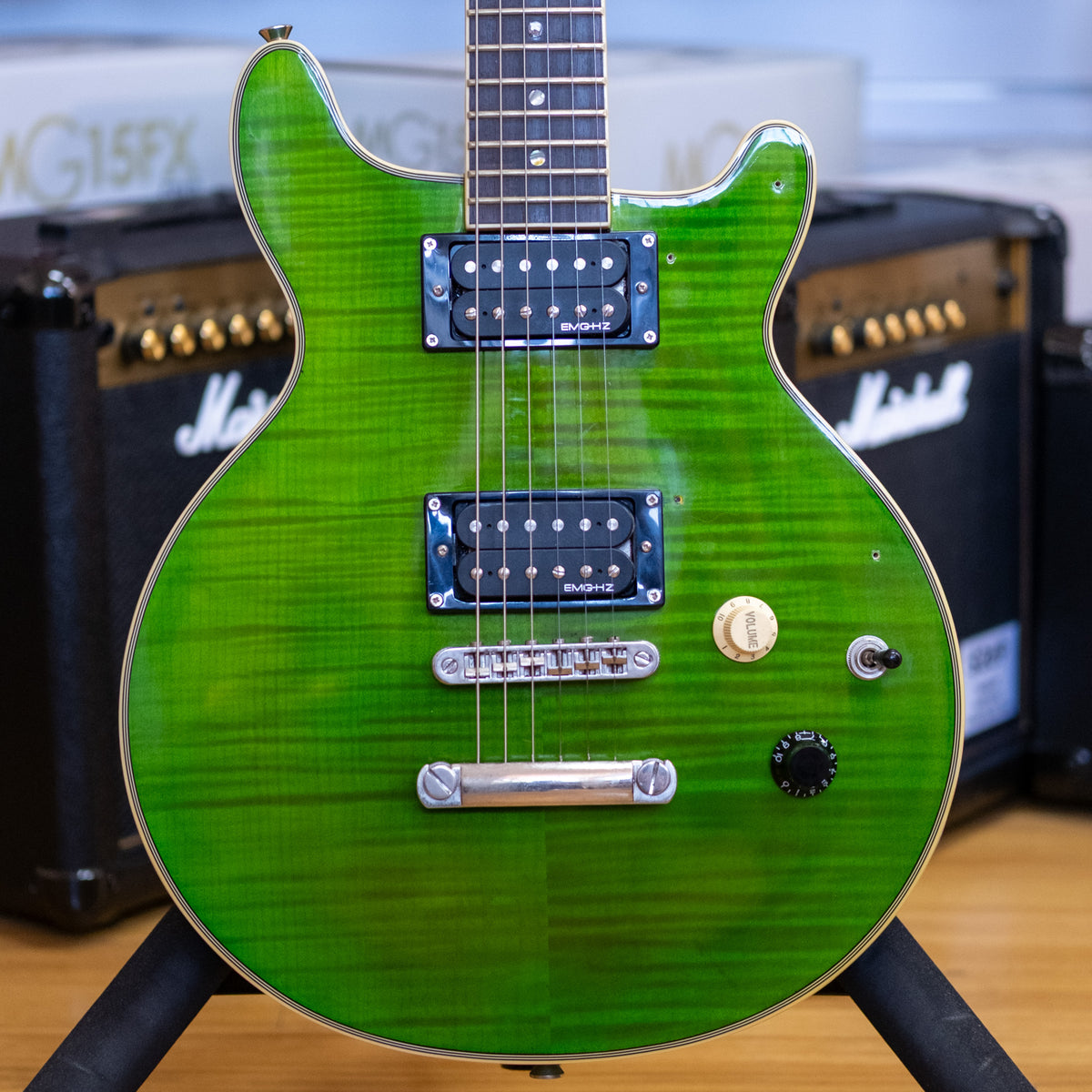 Onyx Nightshade Electric Guitar with Hardcase (Transparent Green) (Pre-Owned)