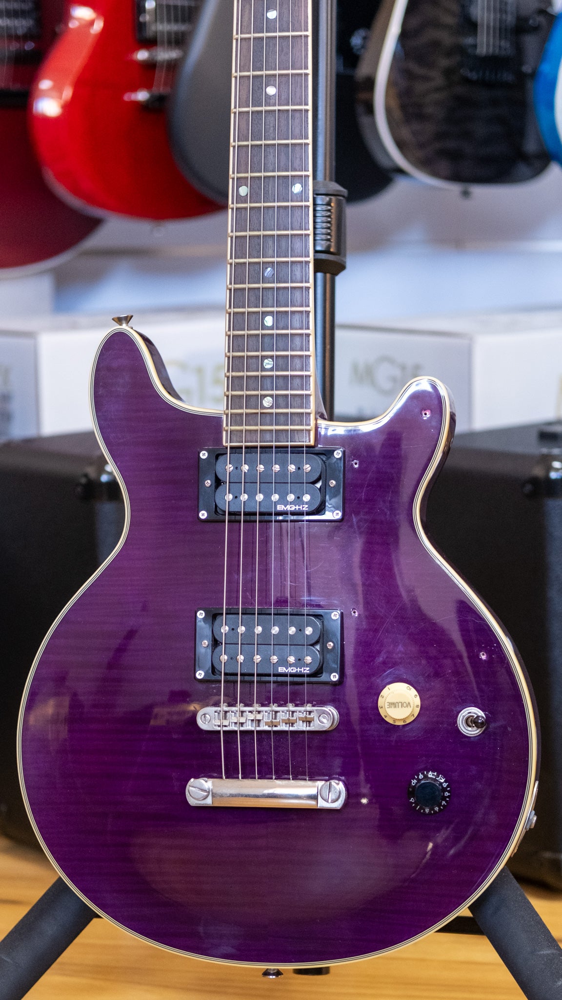 Onyx Nightshade Electric Guitar with Hardcase (Transparent Purple) (Pre-Owned)