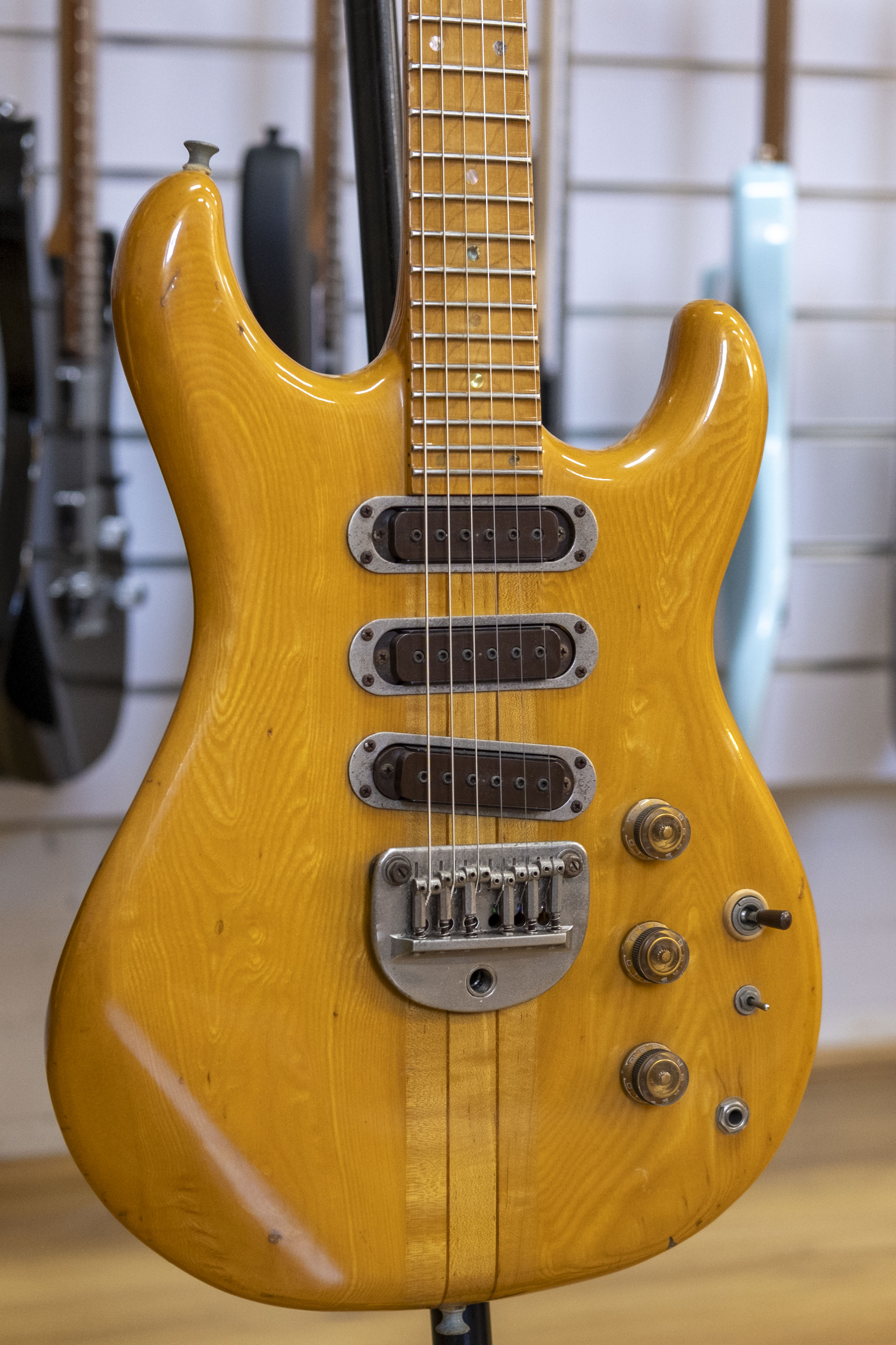 Greco GO-II 750 Brazen Picker Electric Guitar (Natural) (Pre-Owned, 19