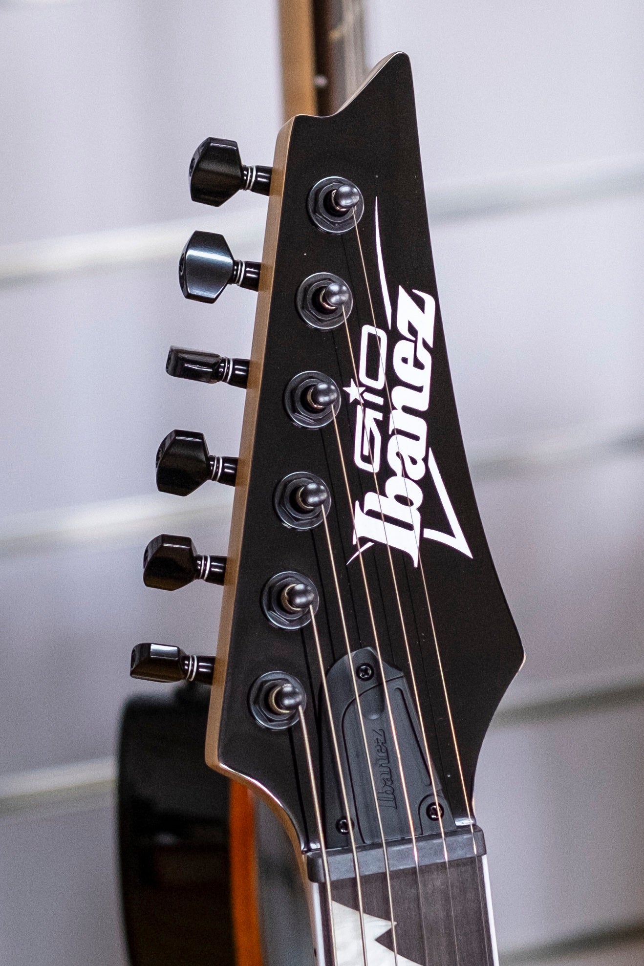 Ibanez Gio Series RG121DX Electric Guitar (Walnut Flat)