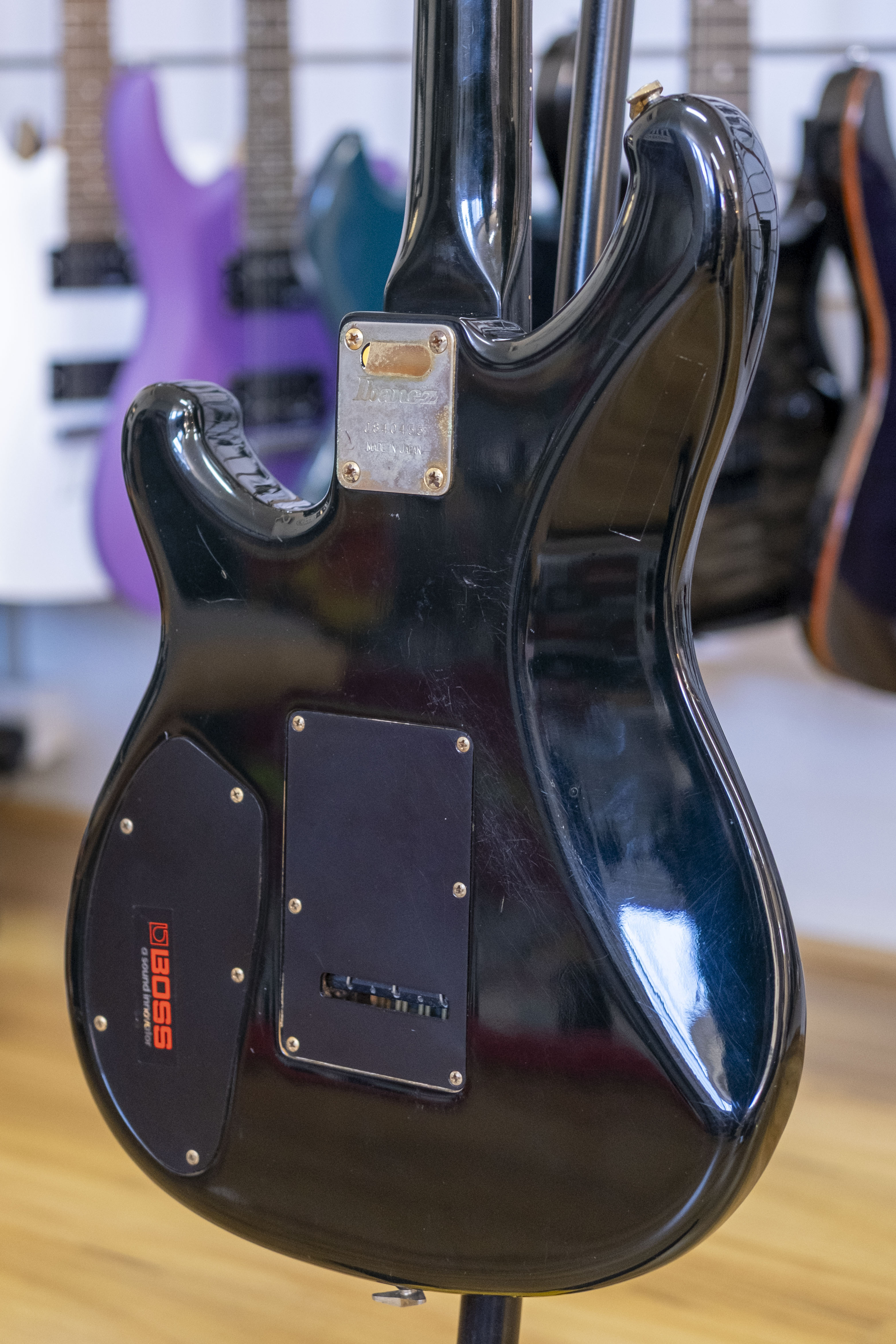 Ibanez RS520 Roadstar II Deluxe Electric Guitar (Black) (Pre-Owned, 19