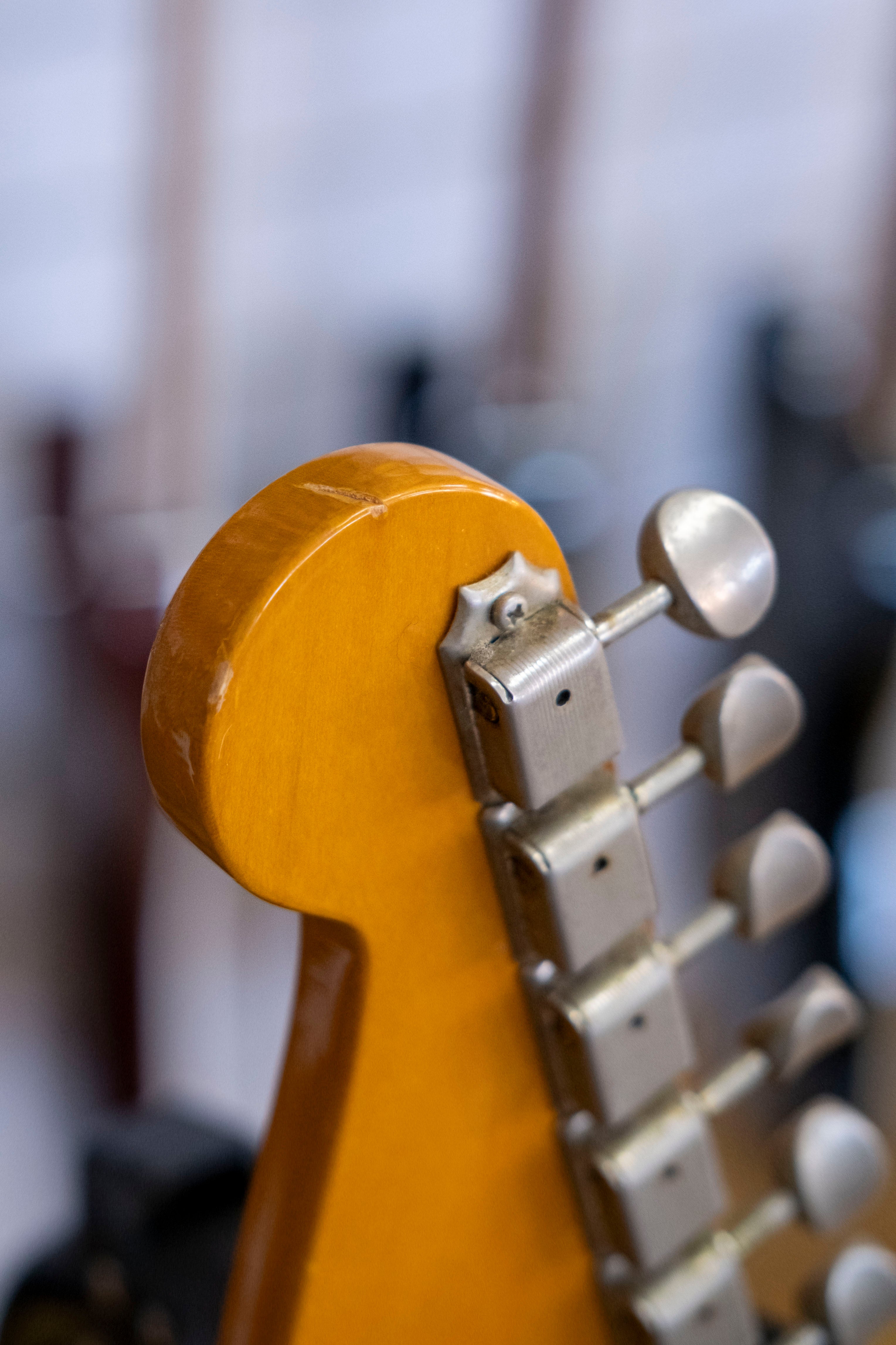 1993 Fender ST-57 '57 Reissue Electric Guitar (3-Tone Sunburst)