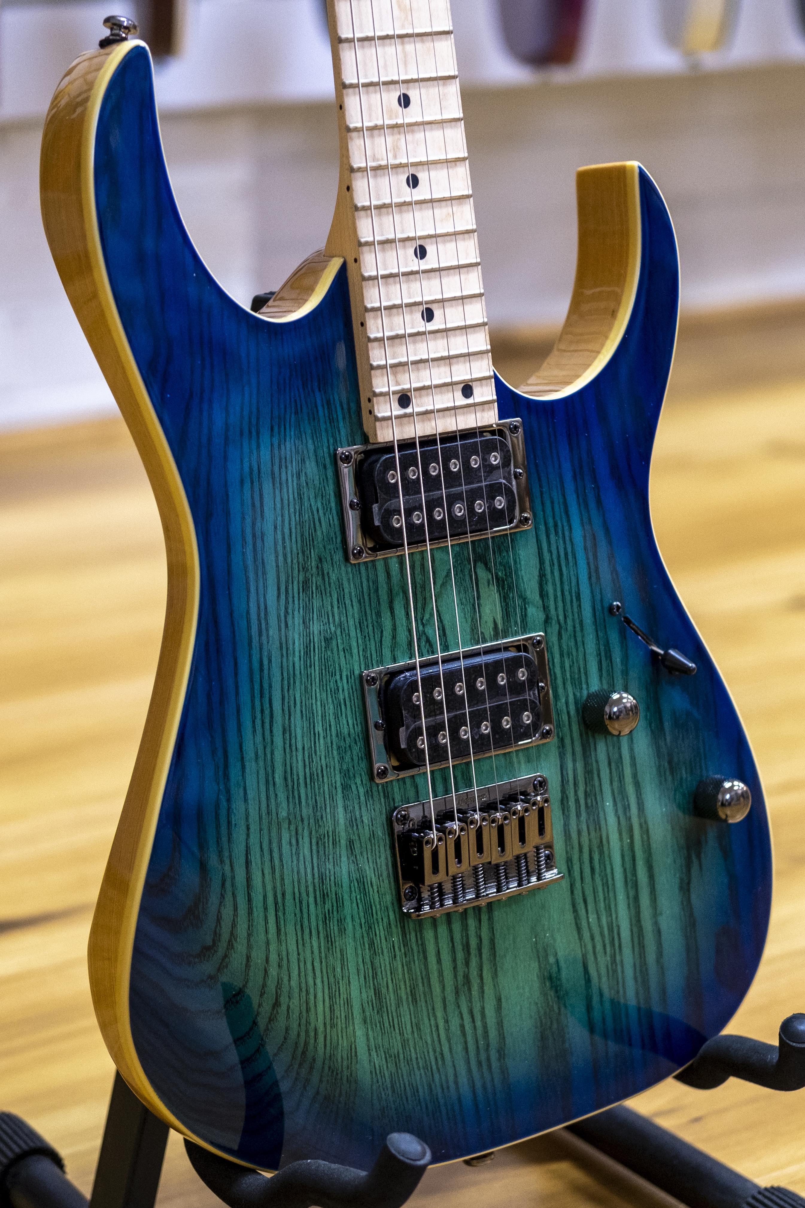 Ibanez RG421AHM RG Standard Electric Guitar (Blue Moon Burst)