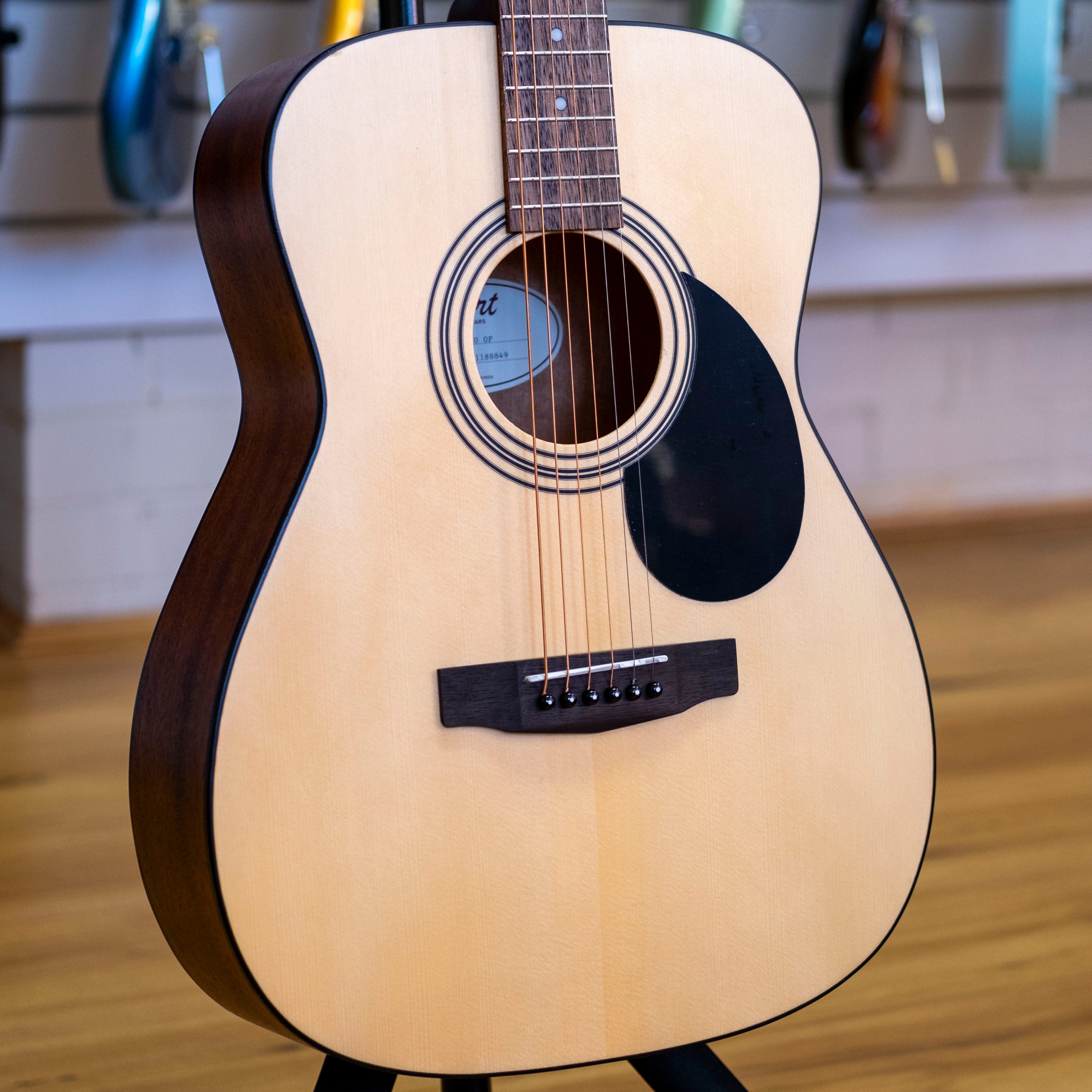 Cort AF510 Standard Series Concert Acoustic Guitar (Open Pore)
