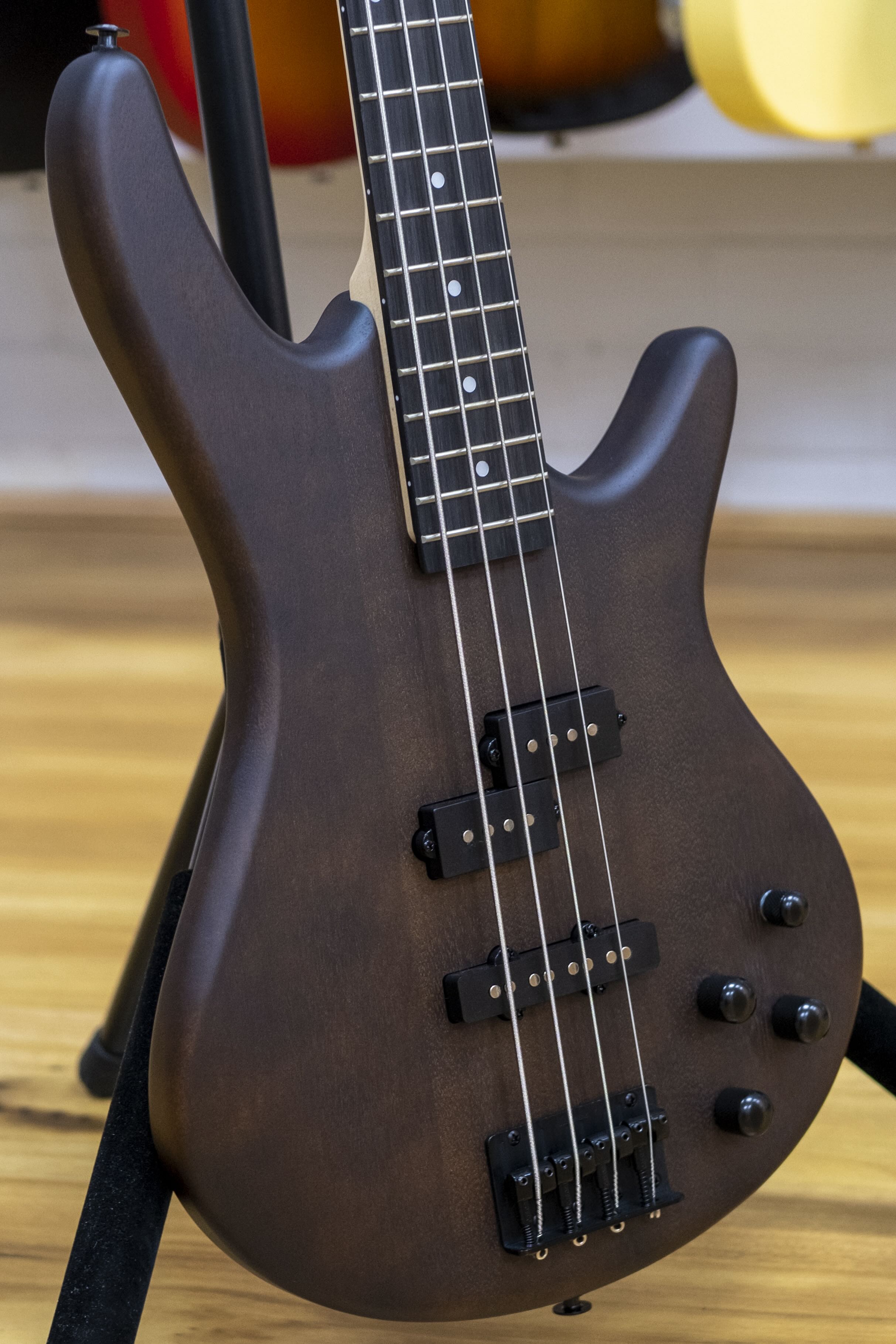 Ibanez SR Gio Series Bass Guitar (Walnut Flat)