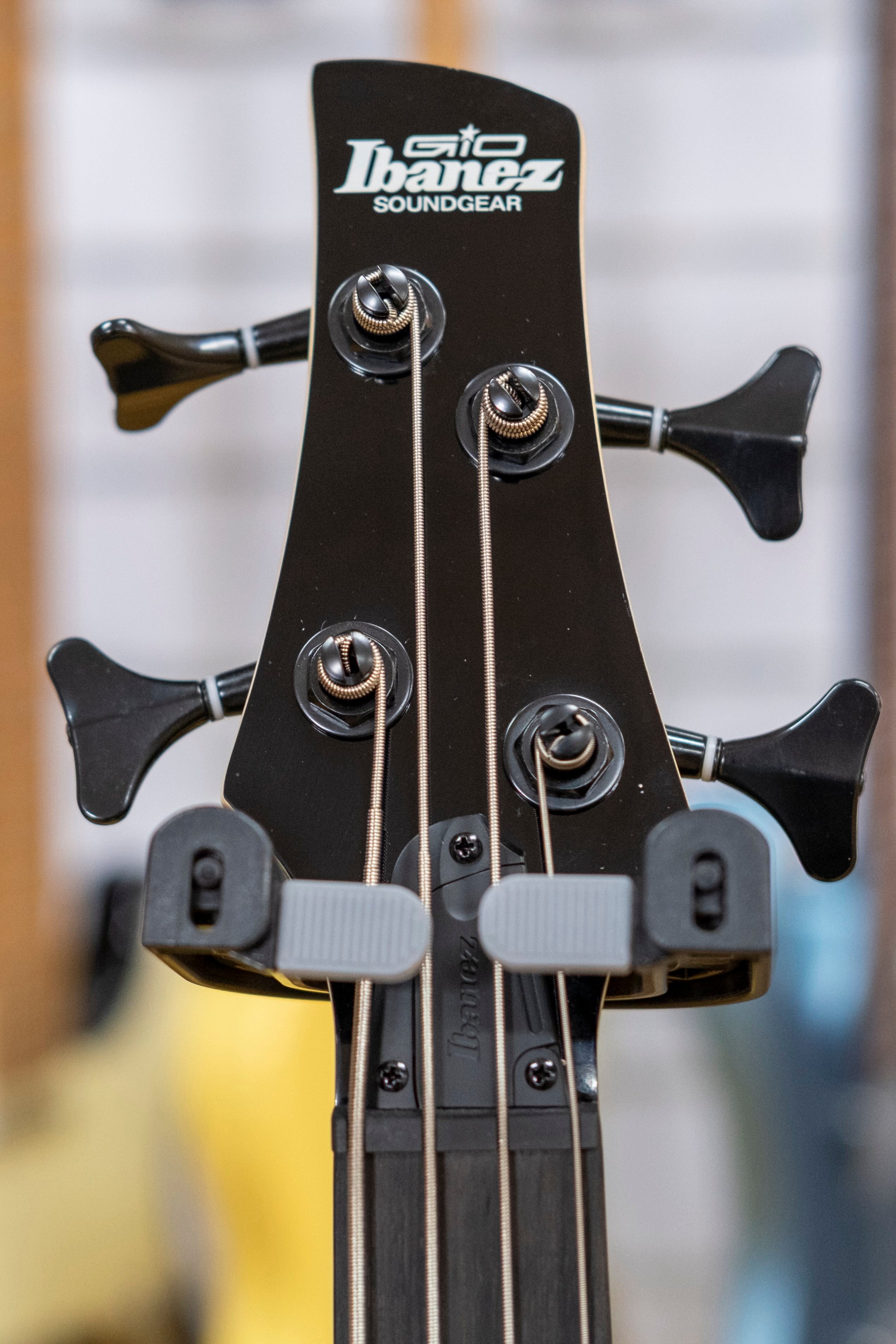 Ibanez SR Gio Series Bass Guitar (Walnut Flat)