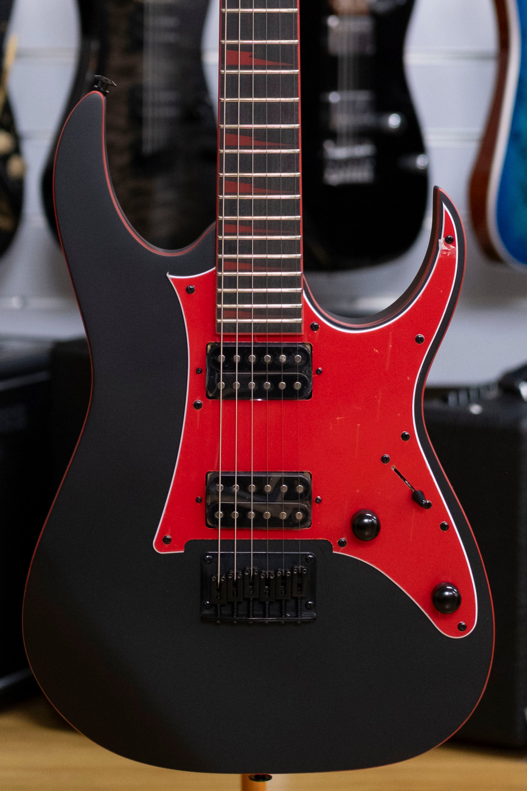 Ibanez Gio RG131DX Electric Guitar (Black Flat)