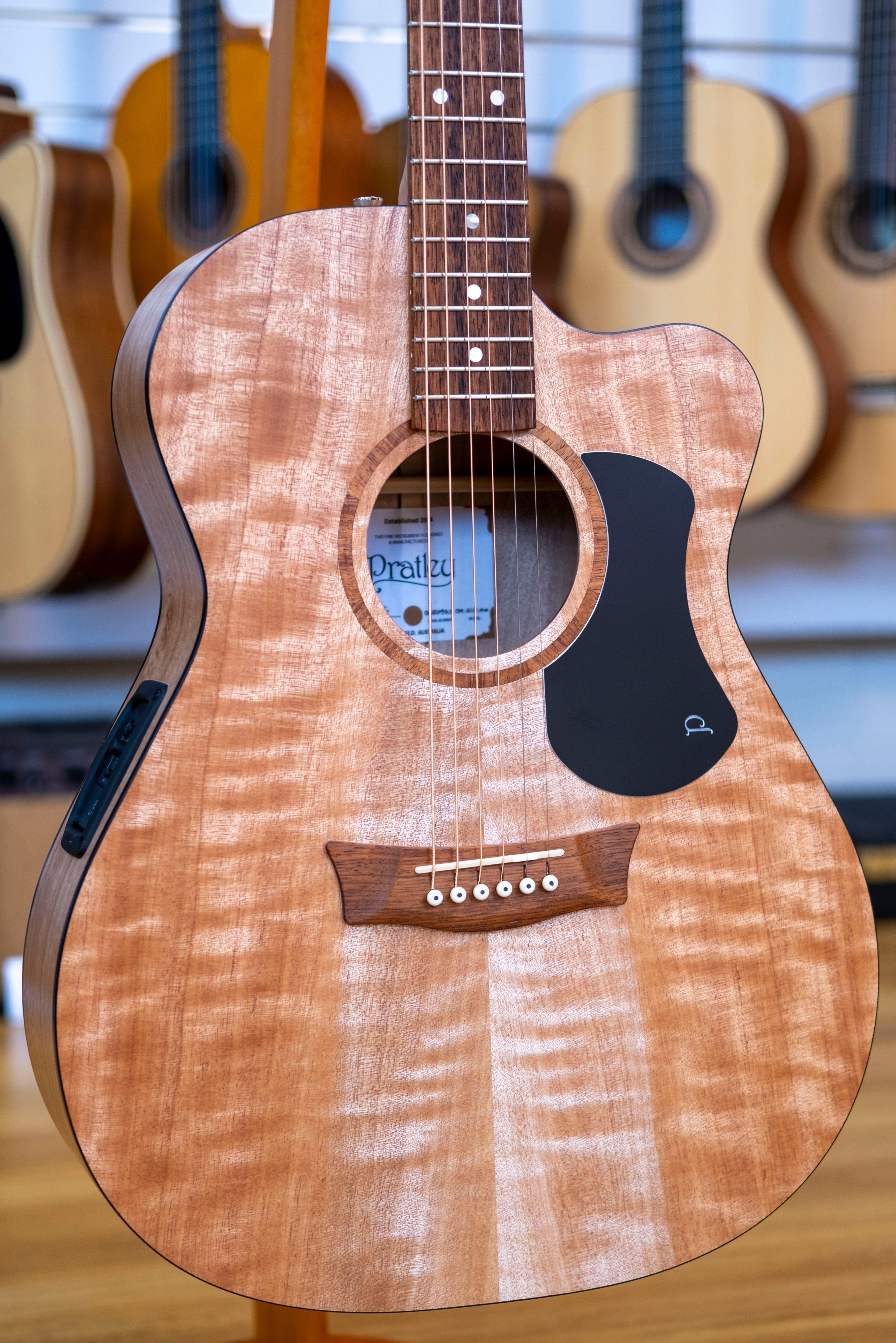 Pratley Classic Series OM Acoustic Electric Guitar with Case (All Solid Maple)