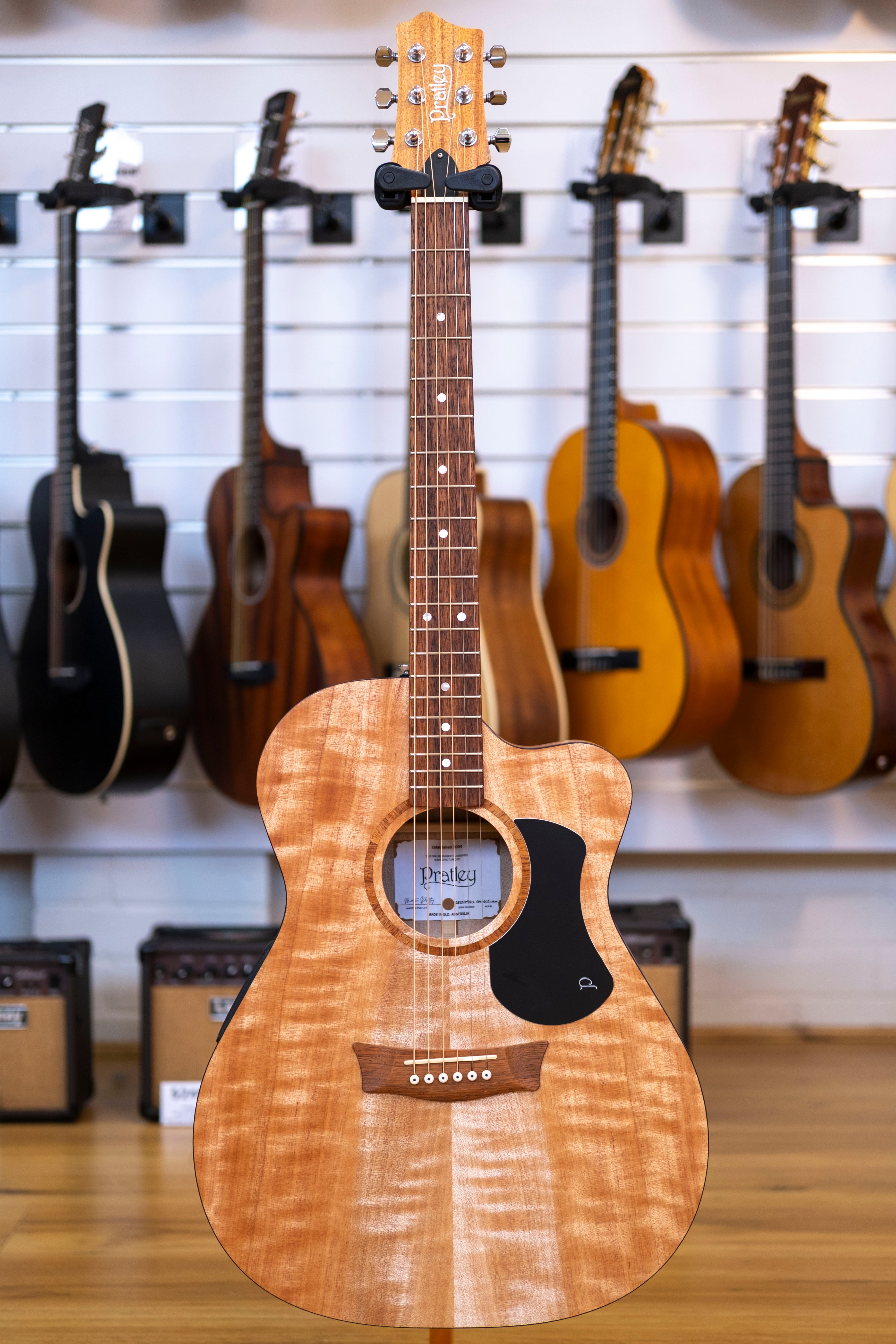 Pratley Classic Series OM Acoustic Electric Guitar with Case (All Solid Maple)