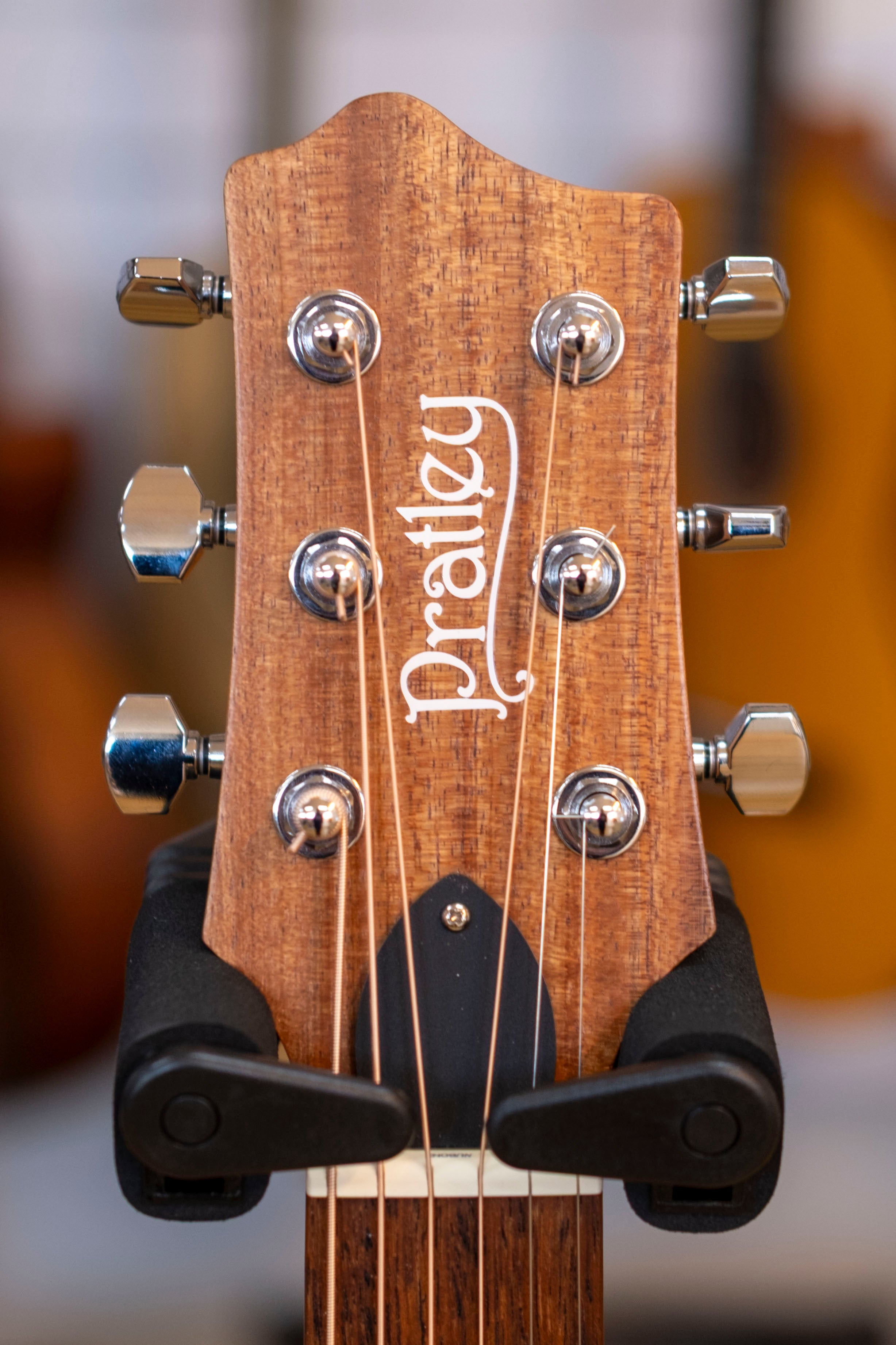 Pratley Classic Series OM Acoustic Electric Guitar with Case (All Solid Maple)