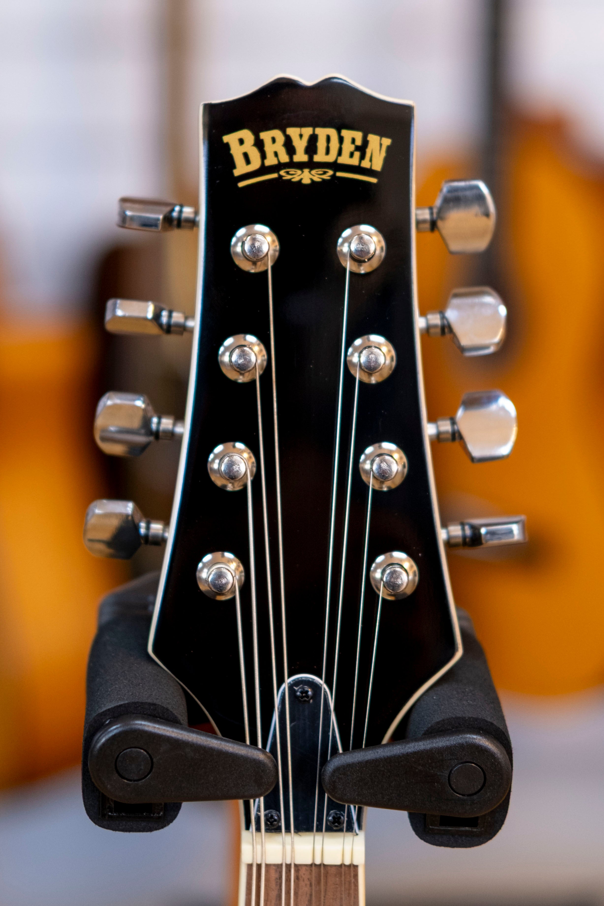 Bryden Archtop 'A' Style Mandolin (Tobacco Sunburst)