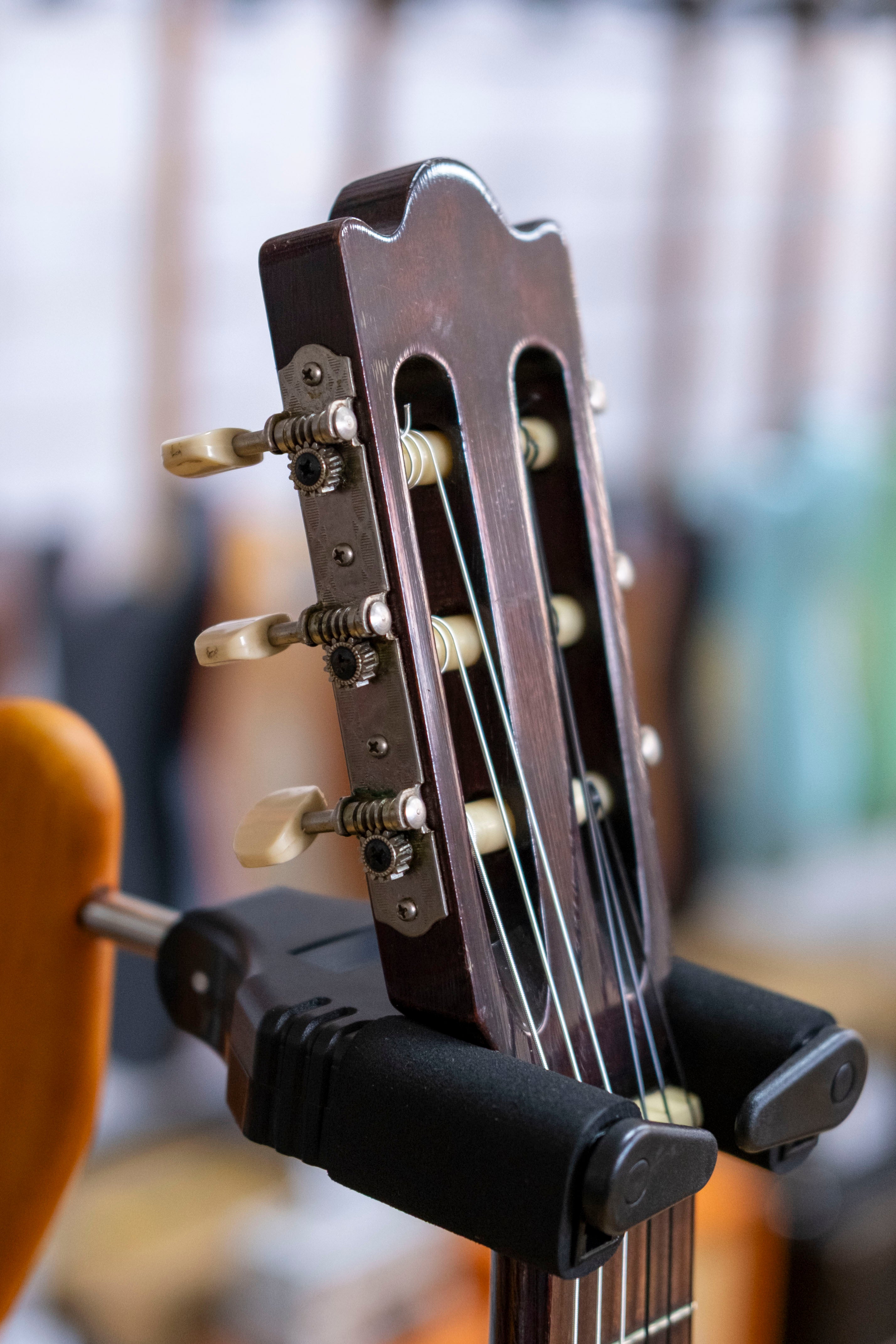 1967 Yairi No.250 Classical Guitar with Hardcase