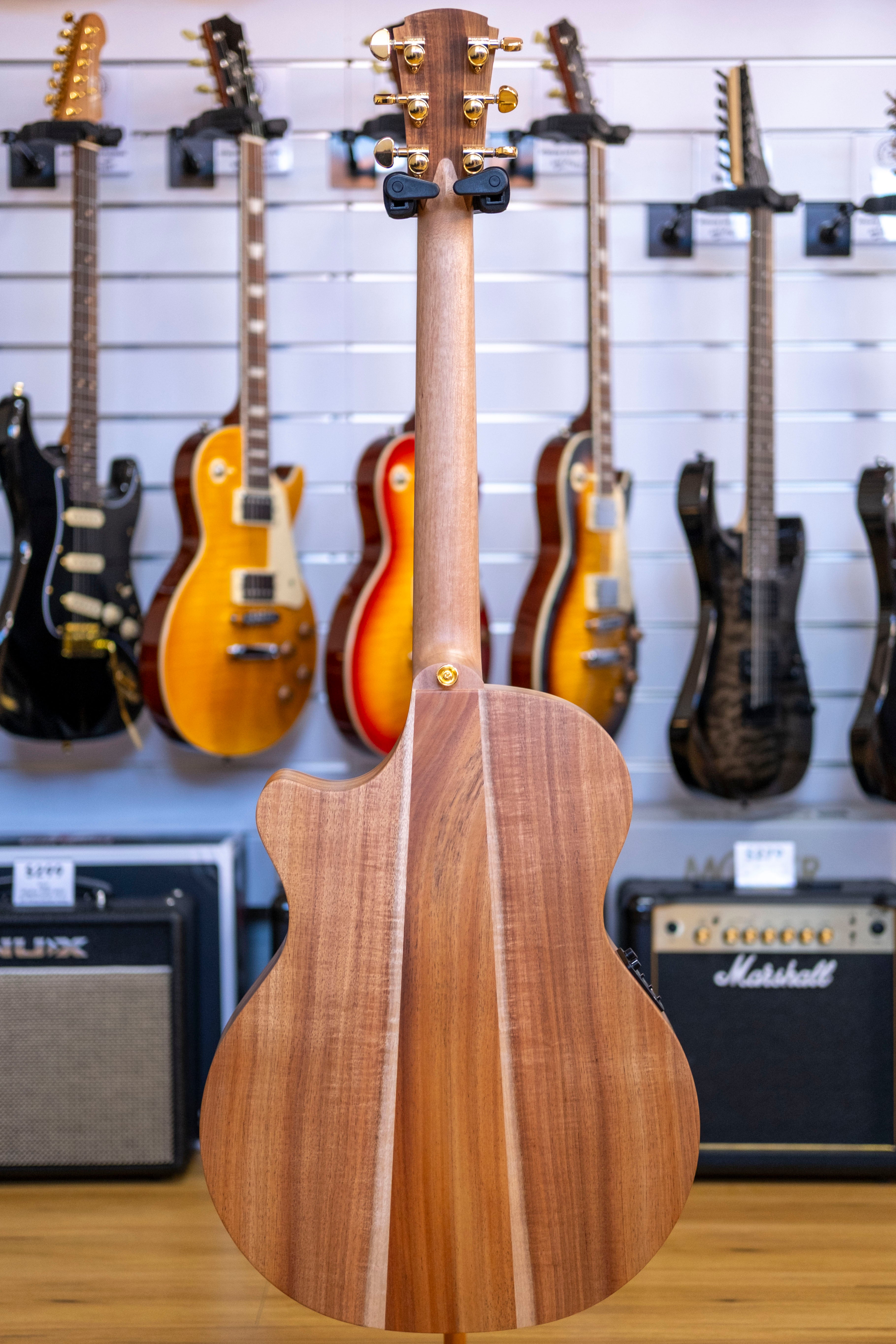 Cole Clark True Hybrid Thinline Acoustic Electric Guitar with Hardcase (Blackwood)