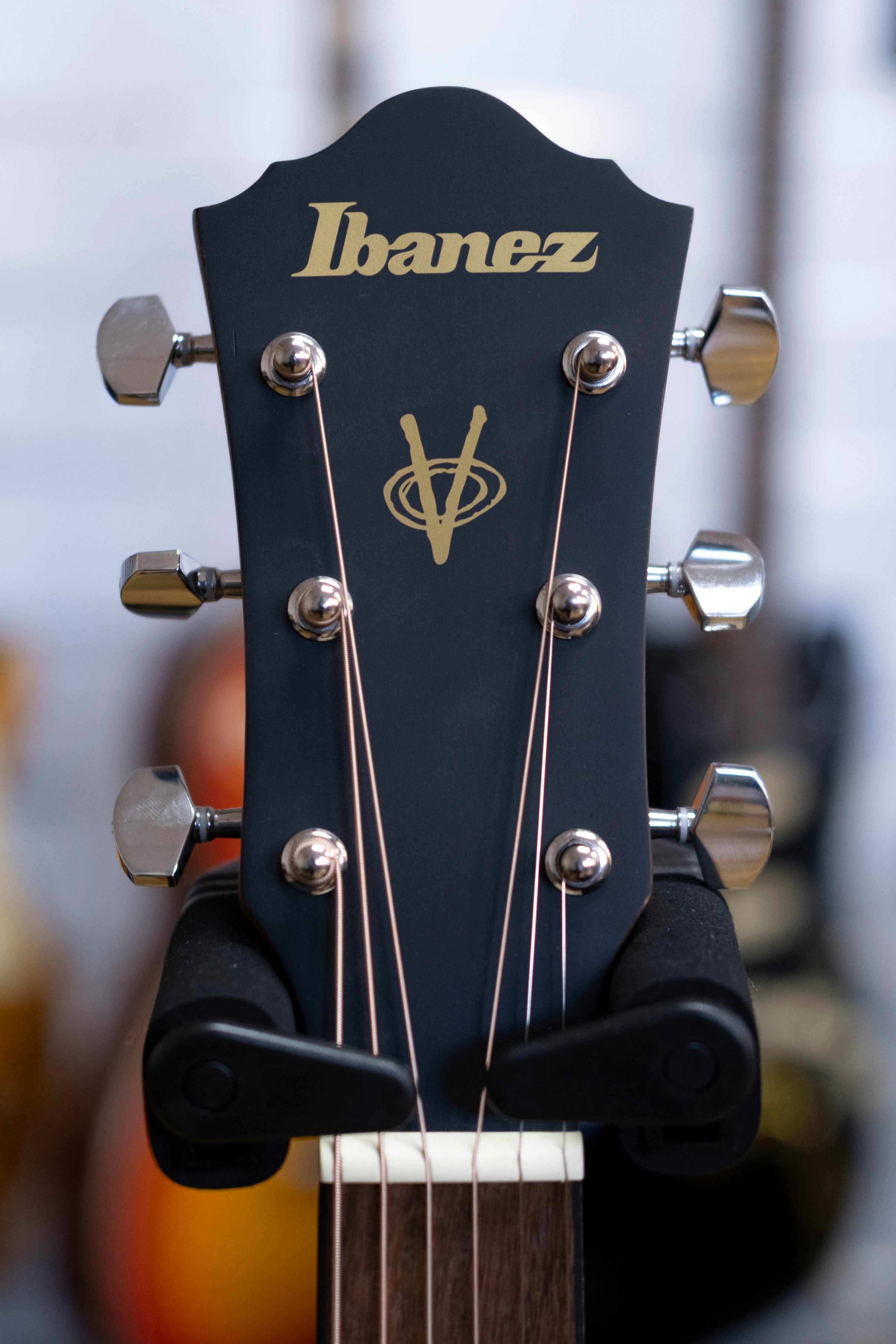 Ibanez V Series Dreadnought Acoustic Electric Guitar (White Siris)