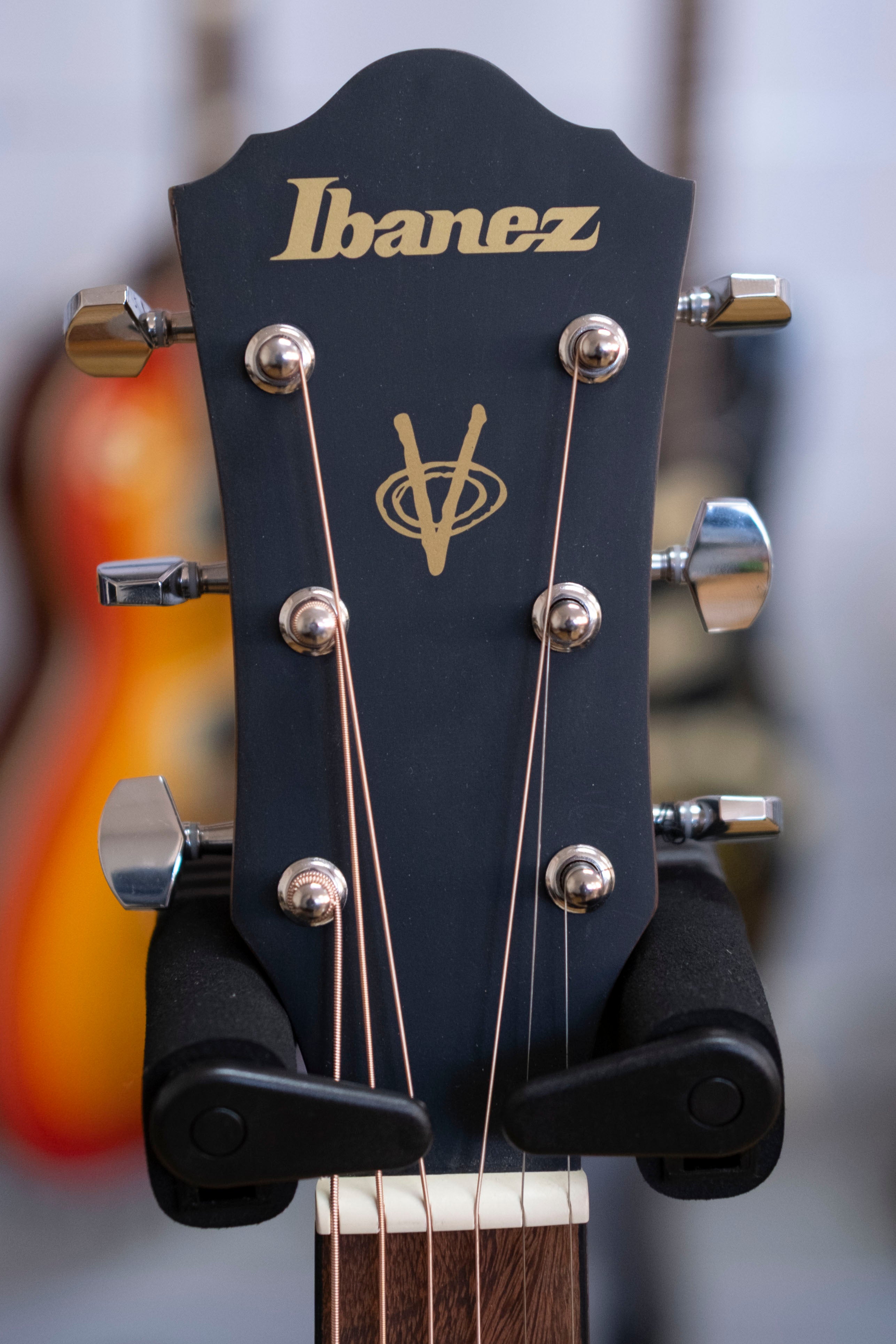 Ibanez V Series Grand Concert Acoustic Guitar (Meranti)