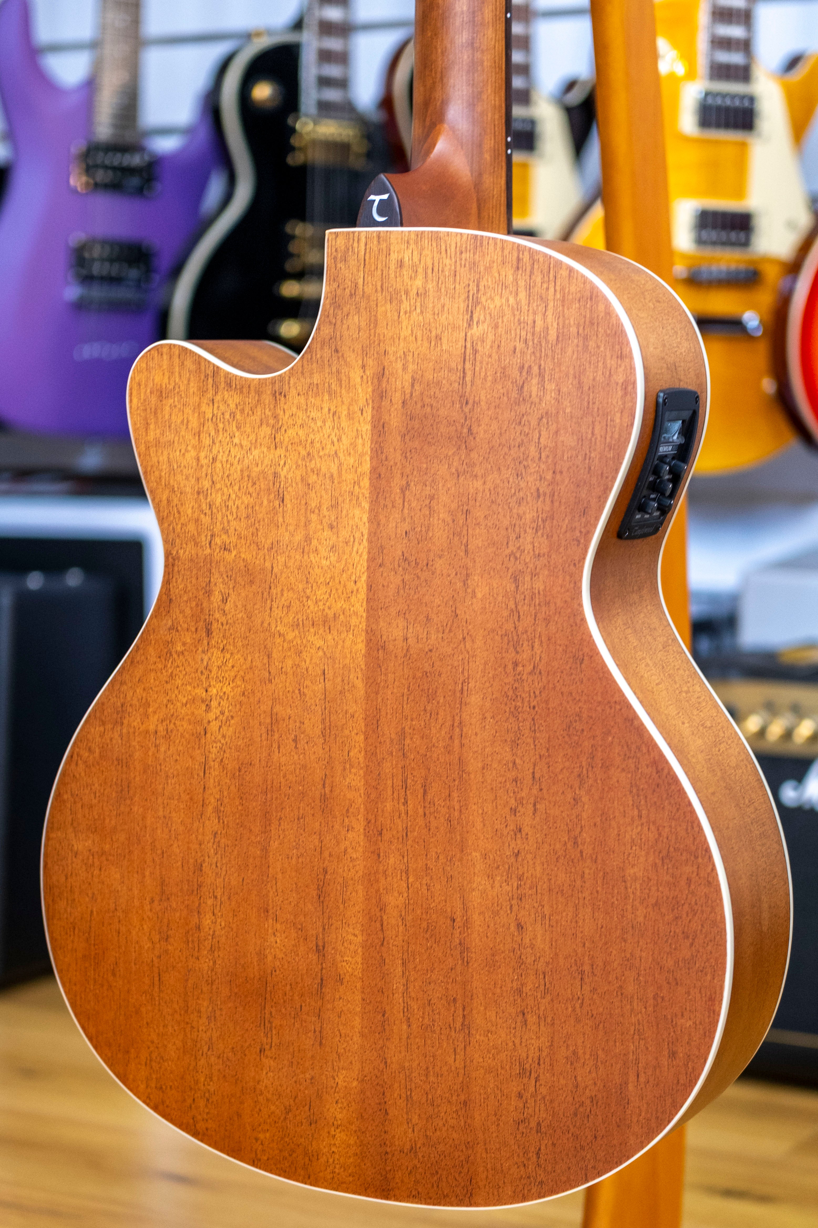 Tanglewood Strada Limited Edition Super Folk Acoustic Electric Guitar (Spruce)