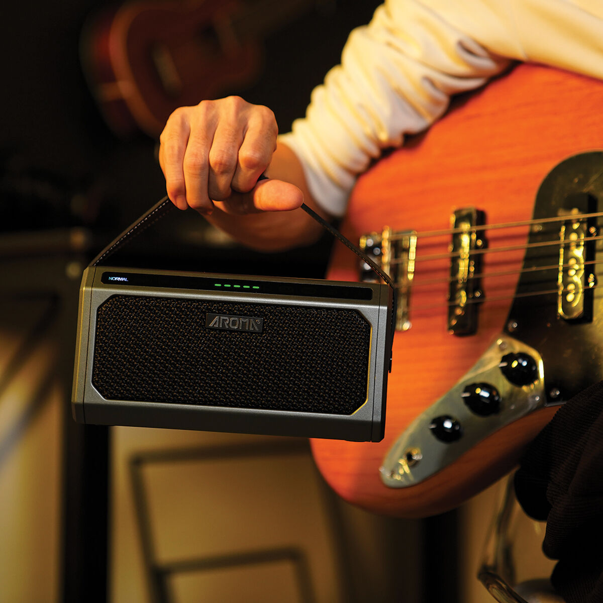 Aroma 10-Watt Battery Powered Bass Guitar Amplifier with Drum Machine